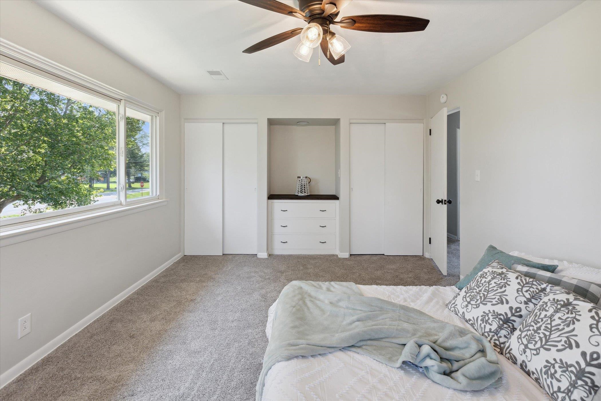 2251 E Stewart