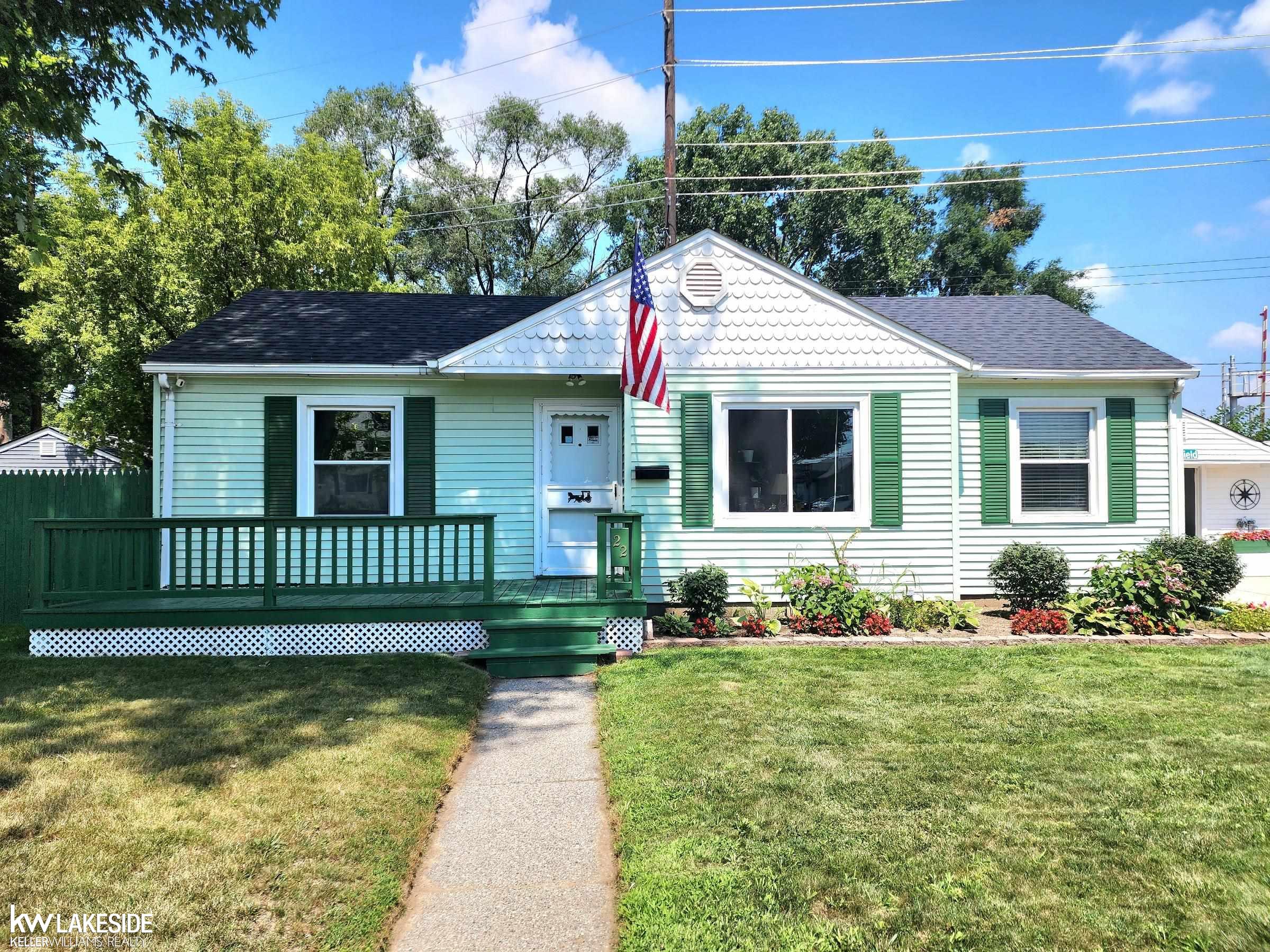 22 Canfield, Mount Clemens, MI 48043