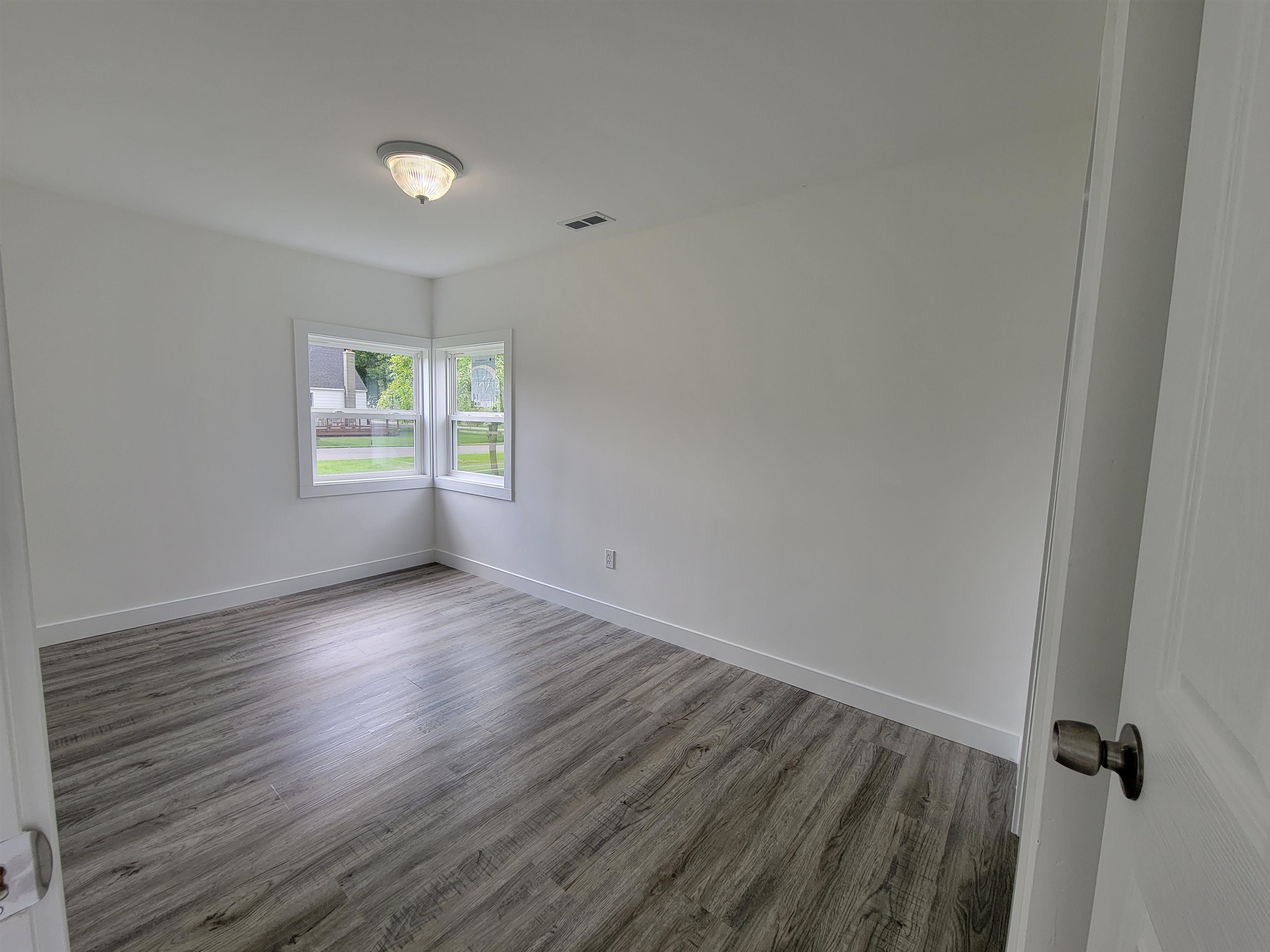 206 W Fourth
