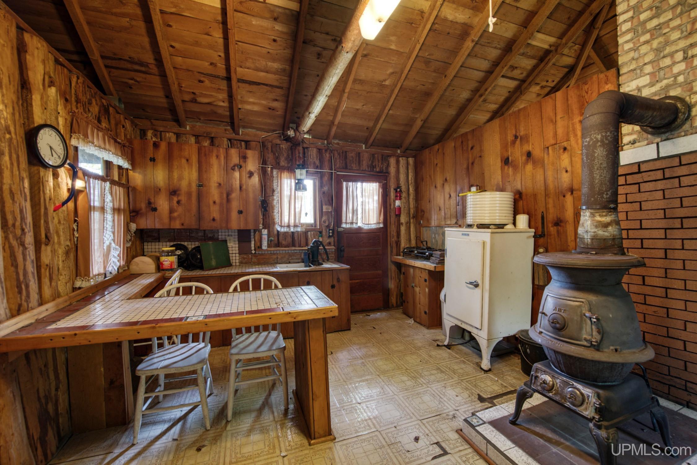 Residential for sale in Crystal Falls, Michigan, 50118787