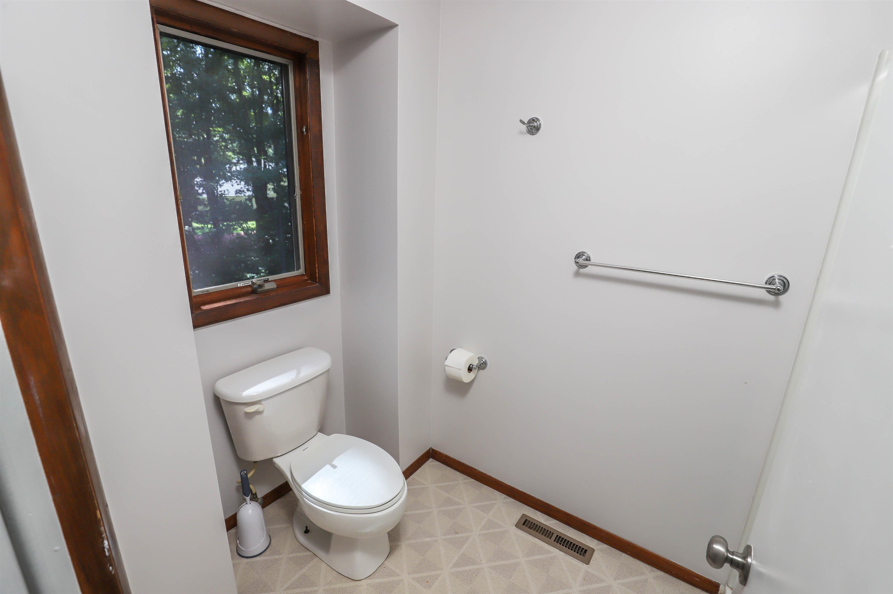405 Mayfield
