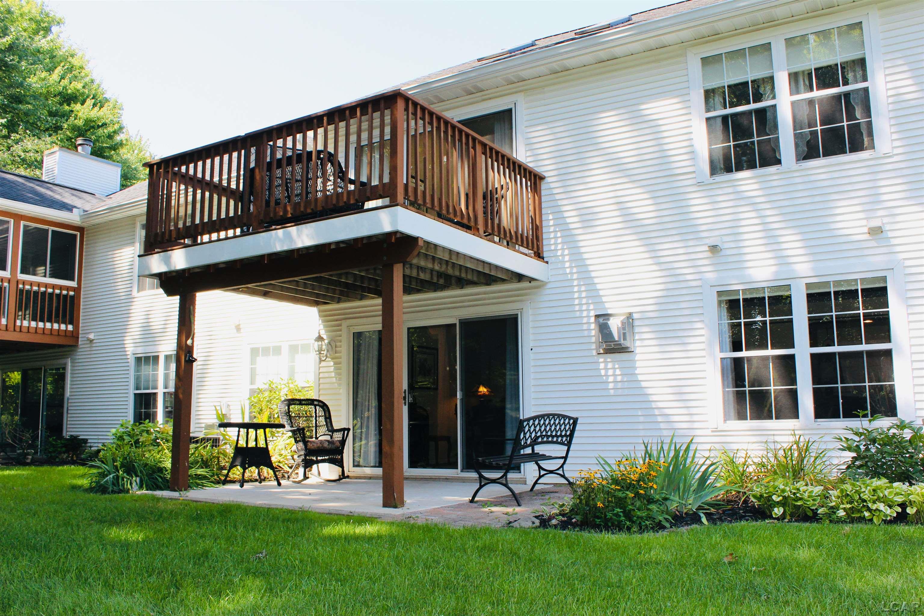 141 Eastman