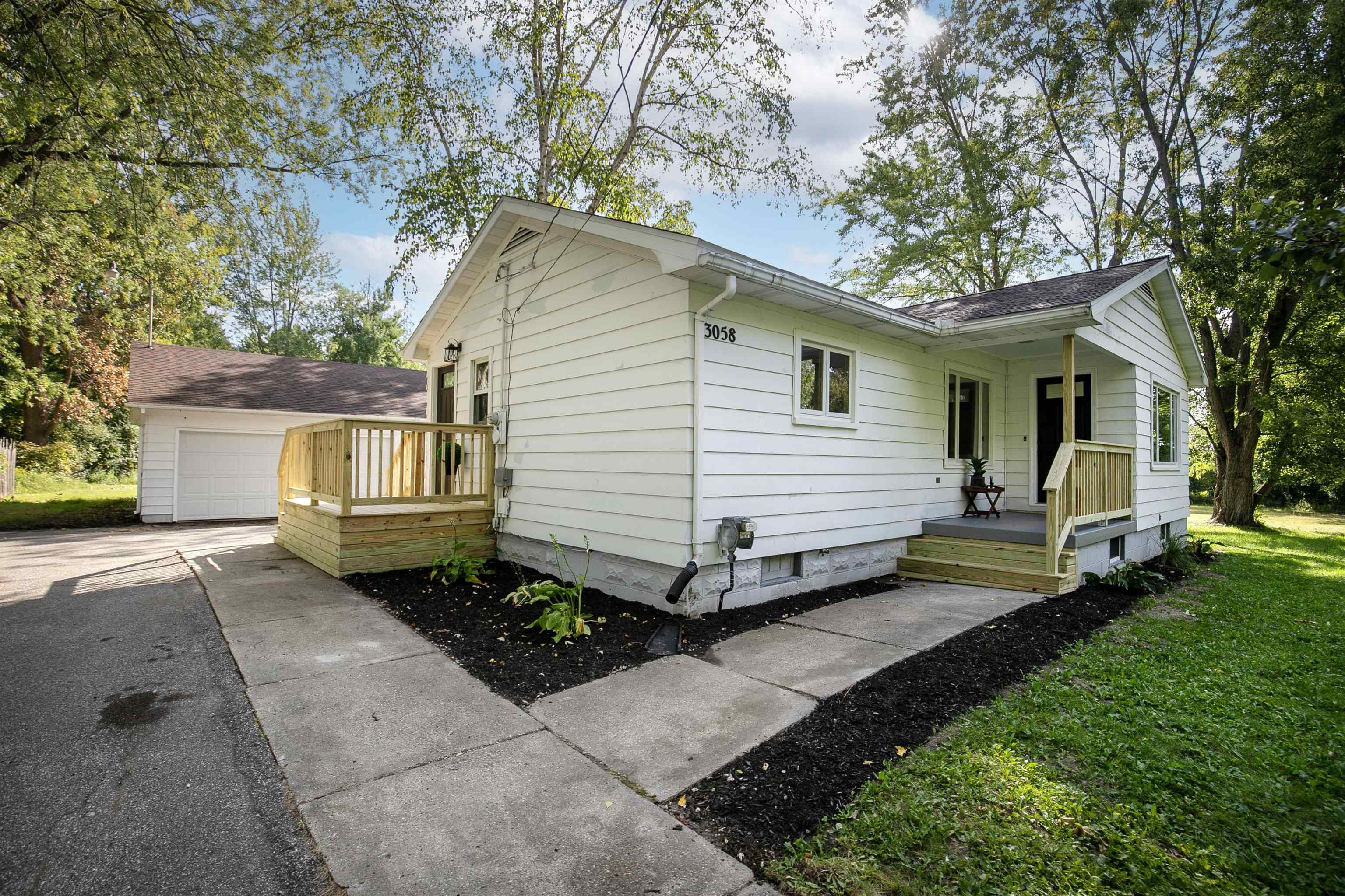 3058 E Gordonville