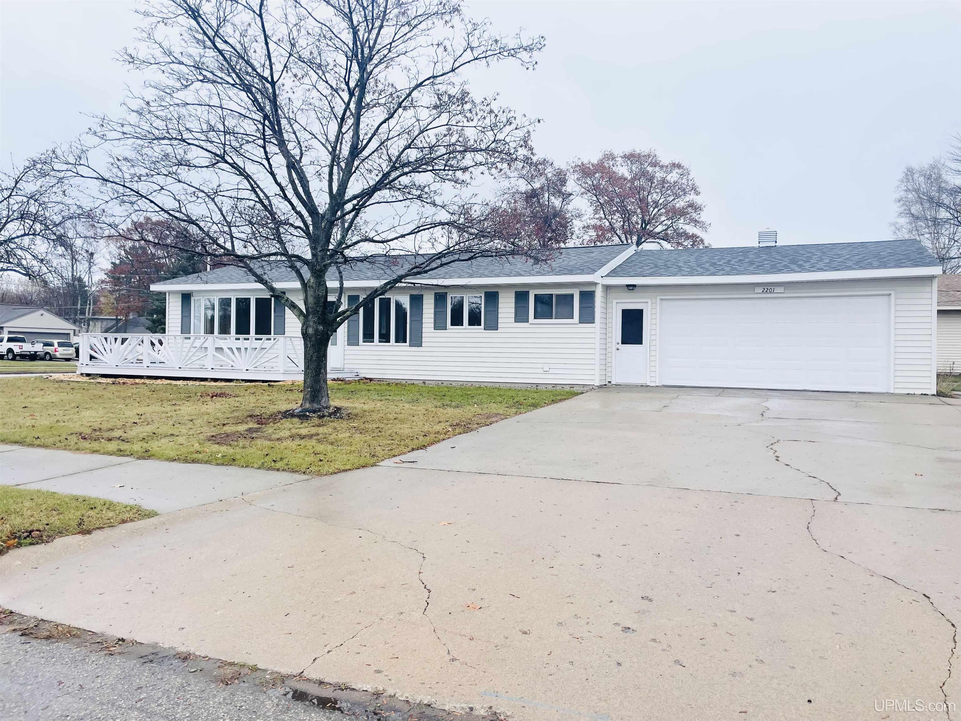 Escanaba Real Estate Homes for Sale