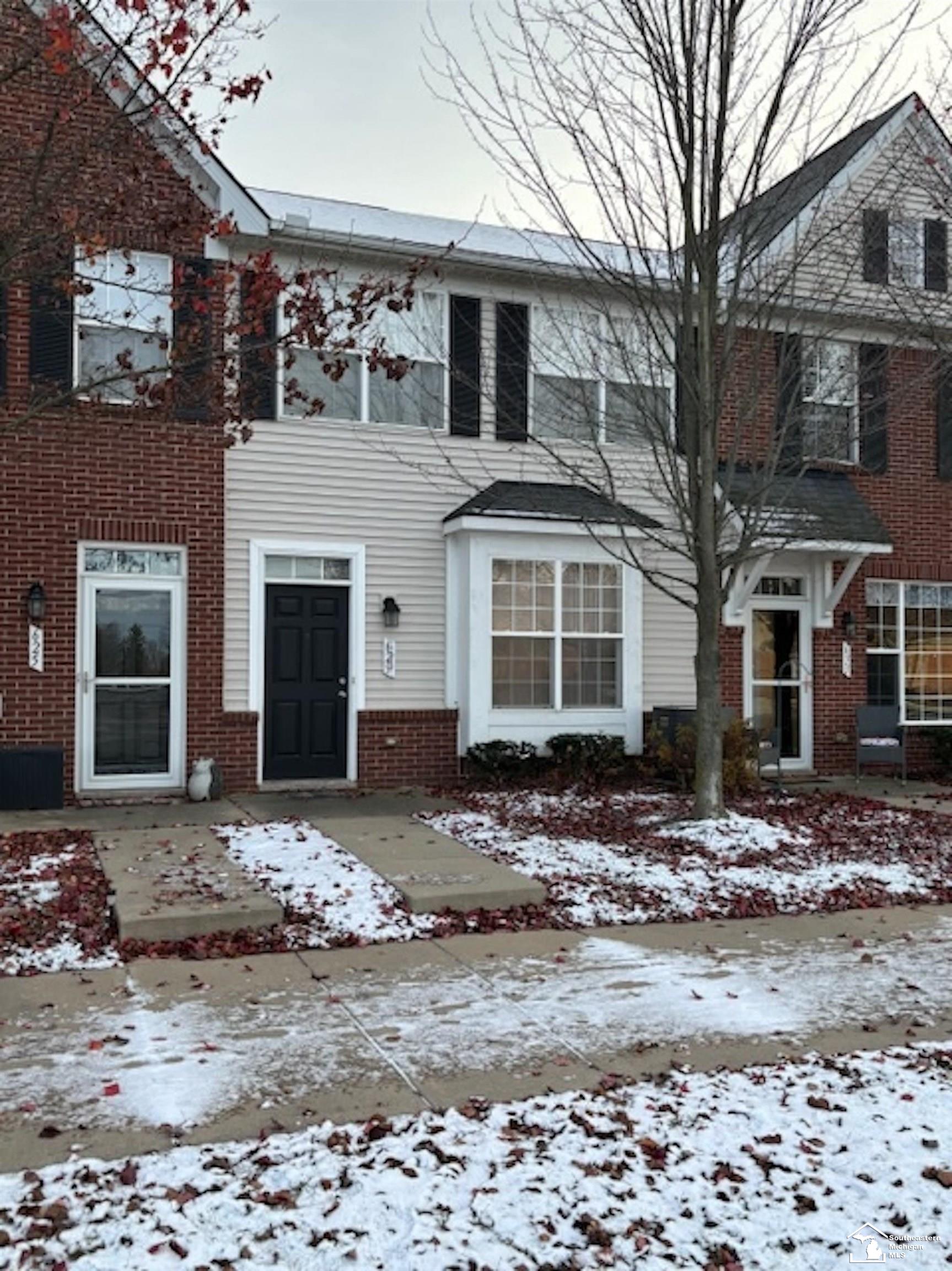 This is a very nice, well maintained condo.  There is plenty of space to spread out with over 1,400 sq. ft. of living space. It has two bedrooms, each with it's own full bath.  Laundry is on the second level for convenience.  There is a nice oak kitchen on the main level loaded with all of the appliances you would want.  A bay window in the living room gives plenty of light. Easy entry with only one step.   You will love the two car attached garage that enters directly into the kitchen for easy grocery access.  Close to restaurants, fast food, automotive dealers, hardware stores and Cabella's.