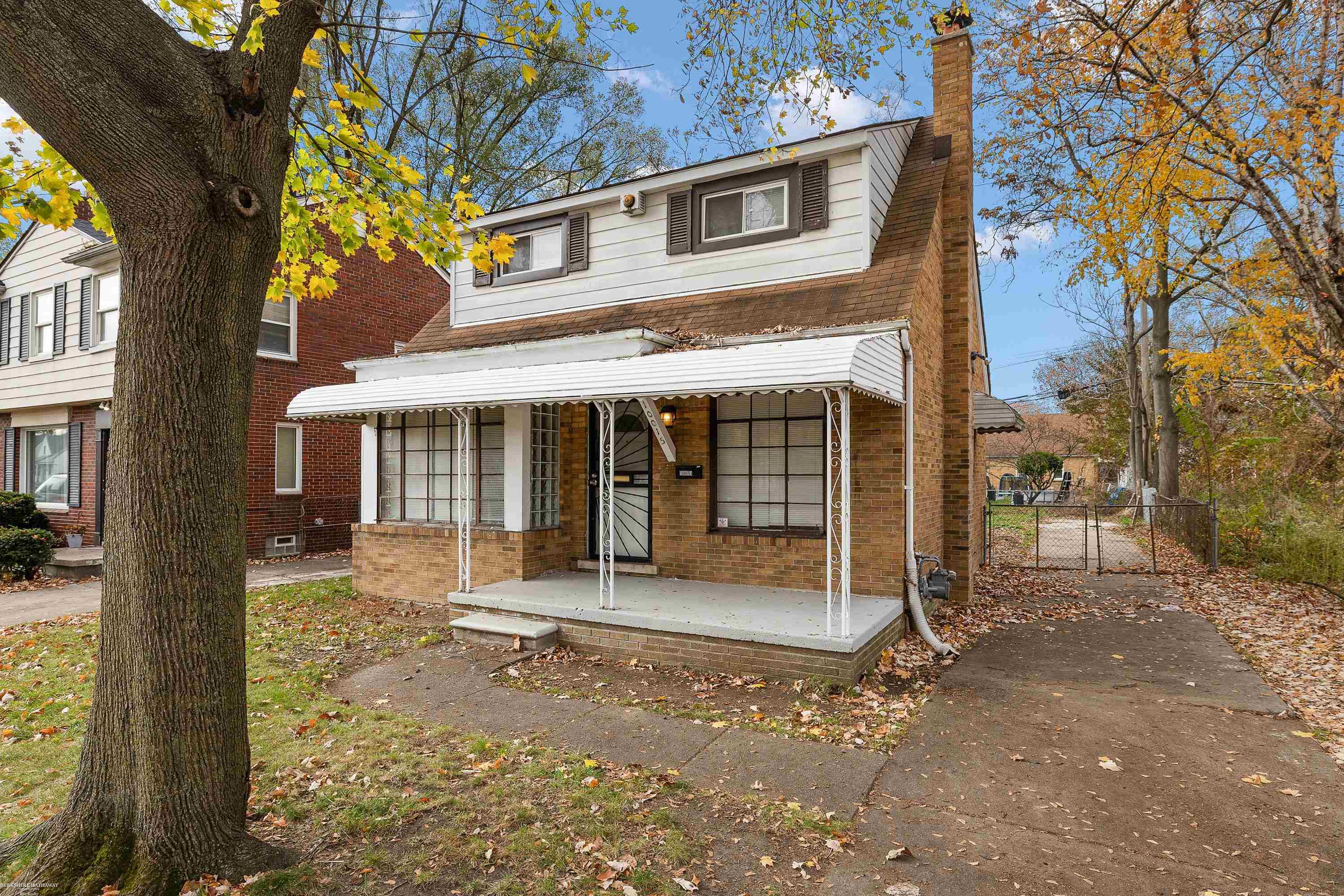 10015 MINOCK, DETROIT, MI 48228