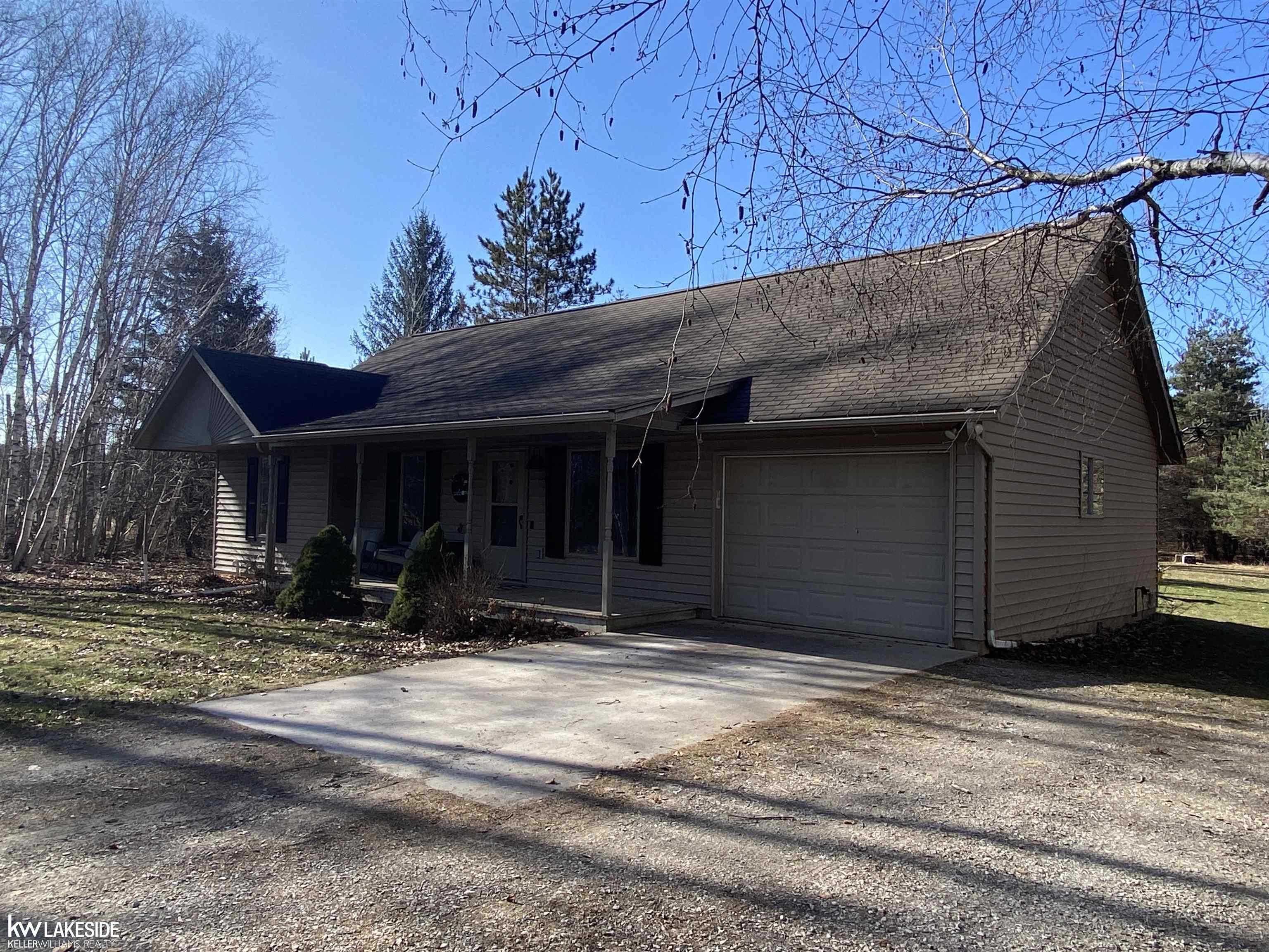 3895 LACKIE ROAD, FILION, MI 48432