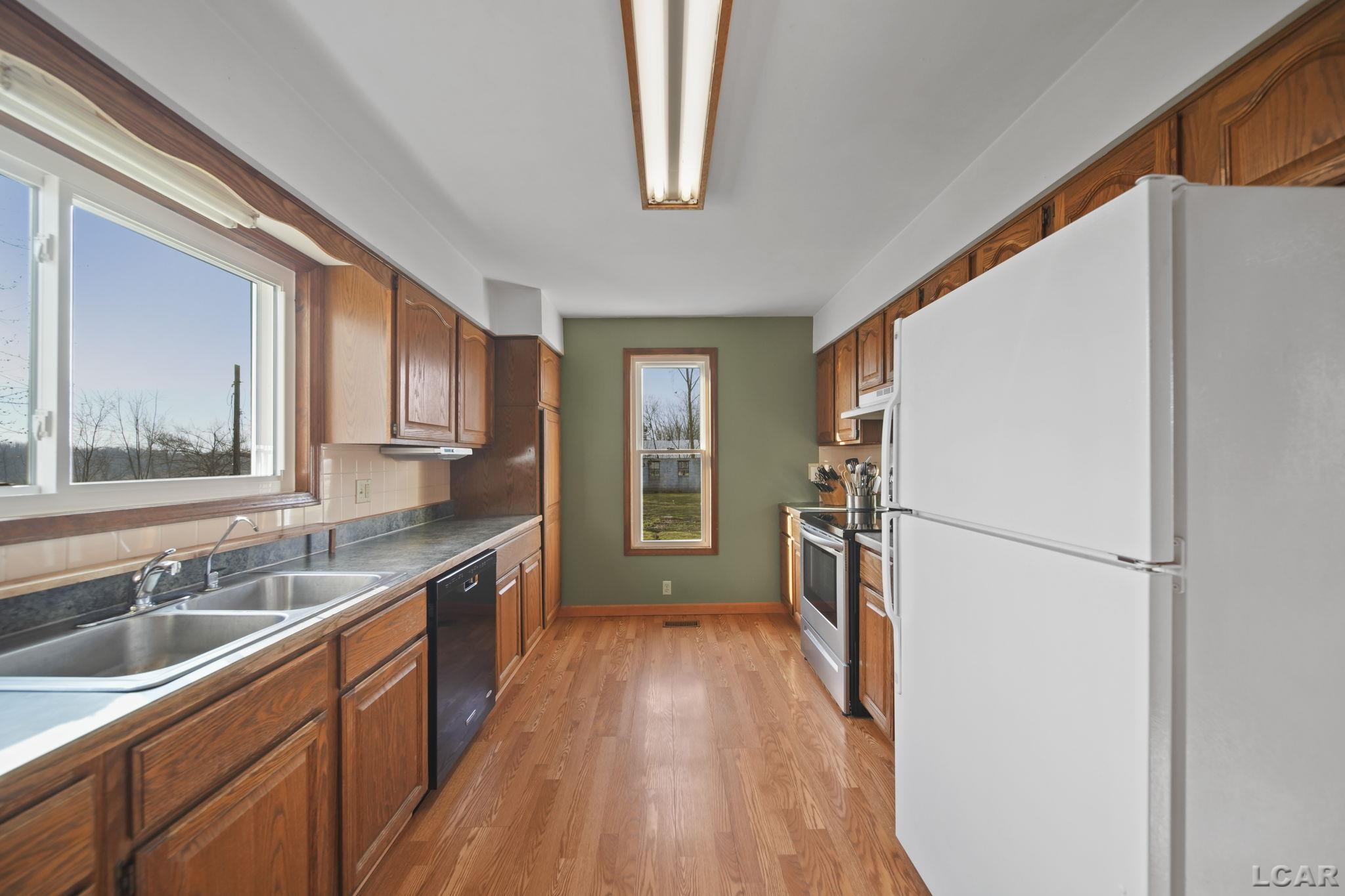 7625 W Cadmus