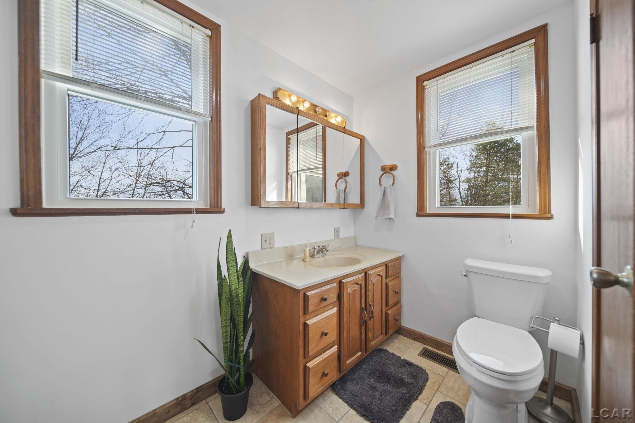 7625 W Cadmus