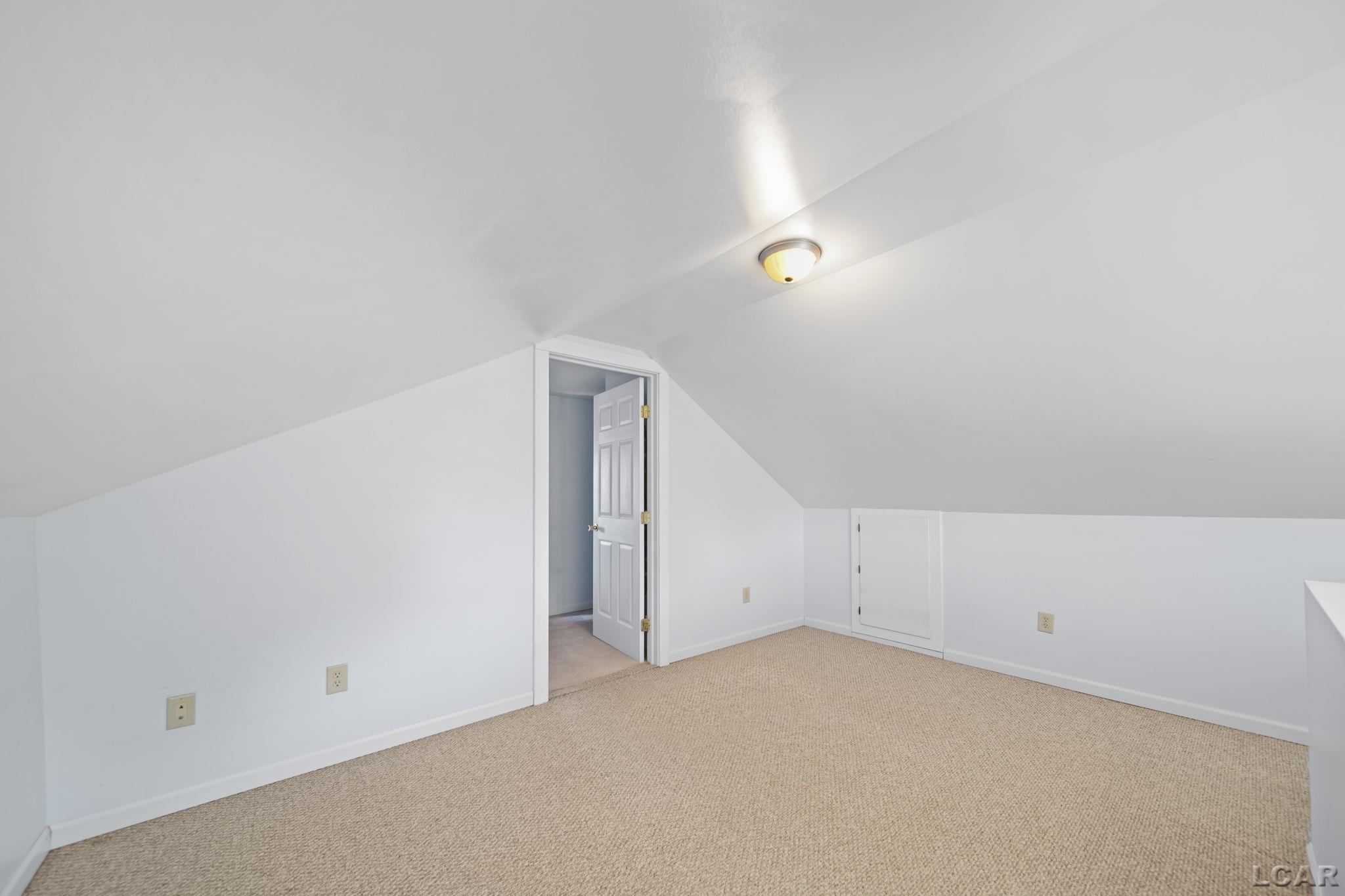 7625 W Cadmus