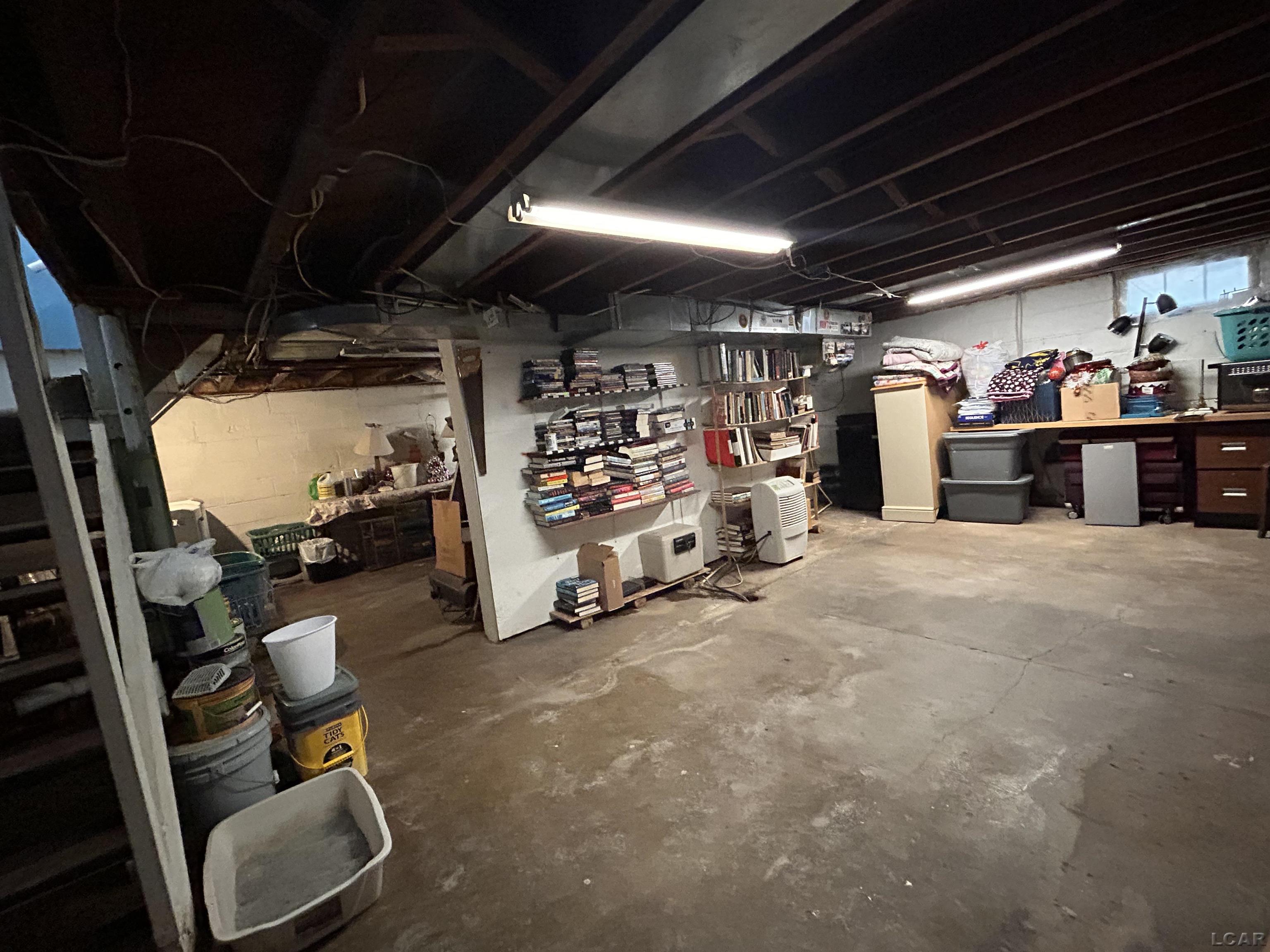 935 Elm