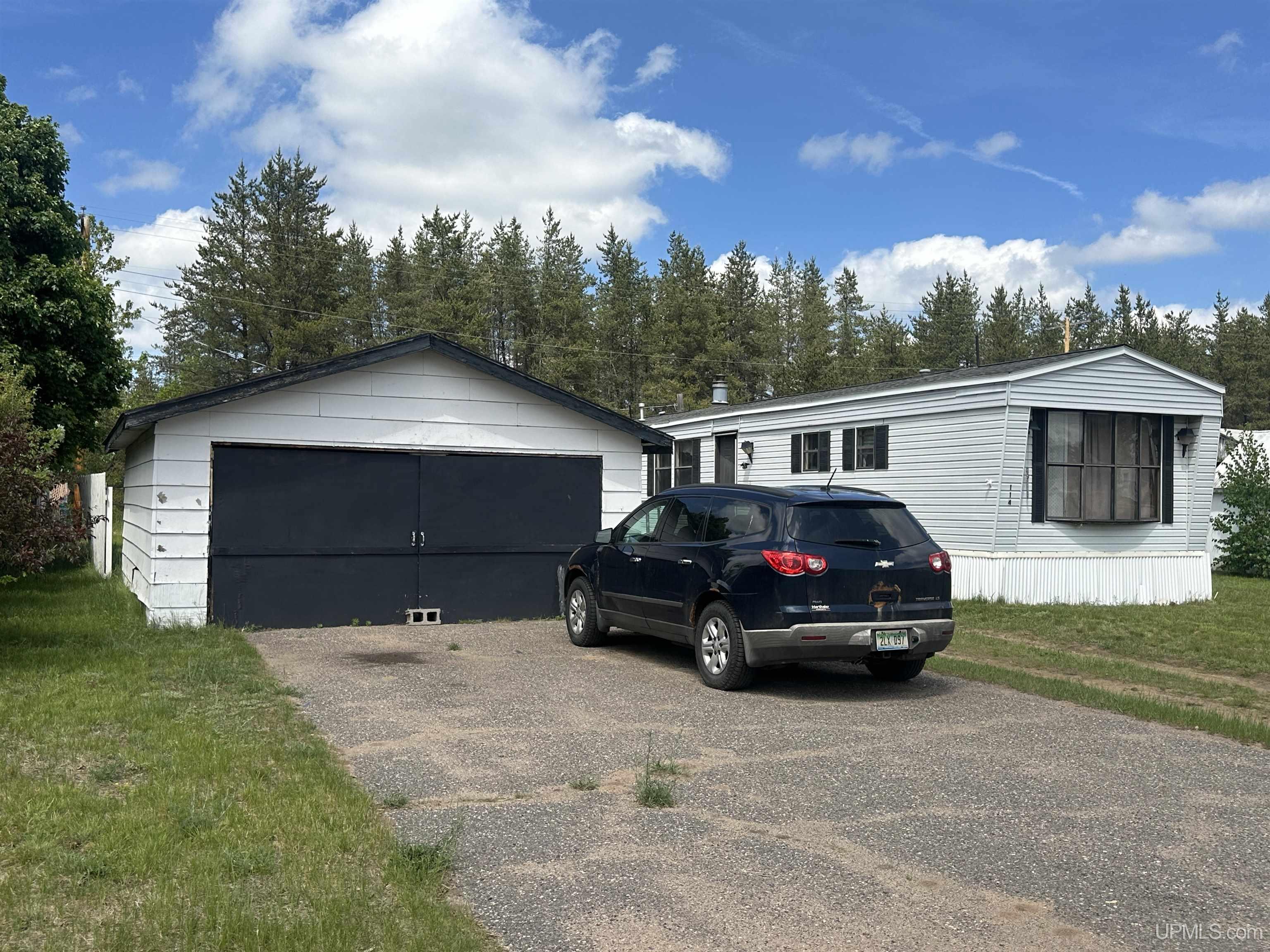 114 E Sands Gwinn, MI MLS50144234 Great Lakes and Land