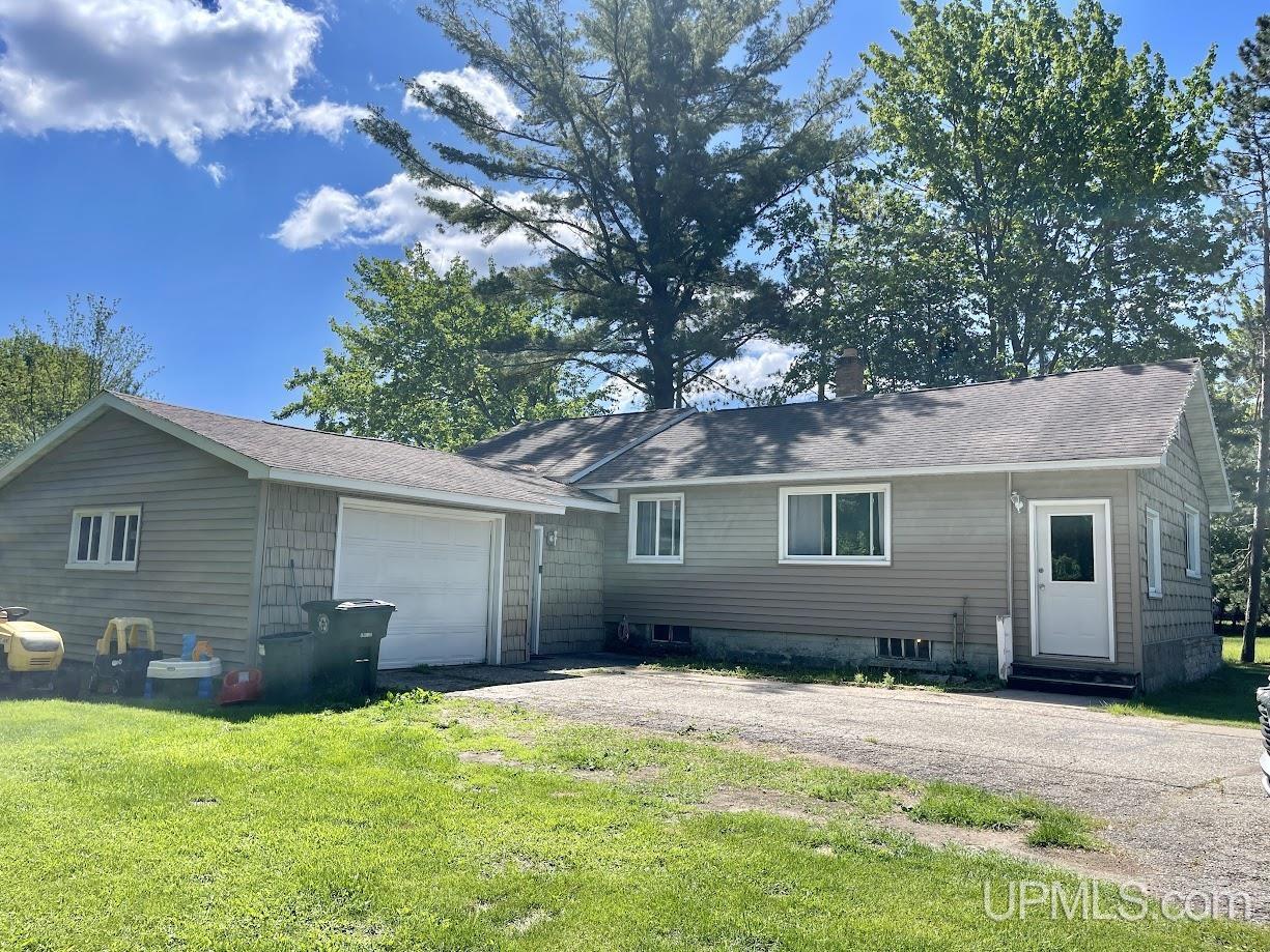 Upper Michigan Real Estate Residential MLS Search Results. Page 1 of 10