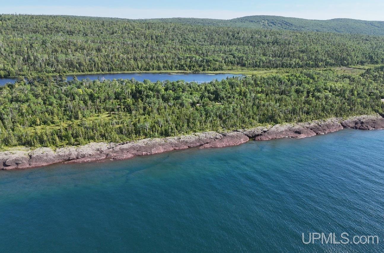 Land for Sale in Keweenaw county Michigan Great Lakes and Land Real Estate Co.,Inc. Page 1