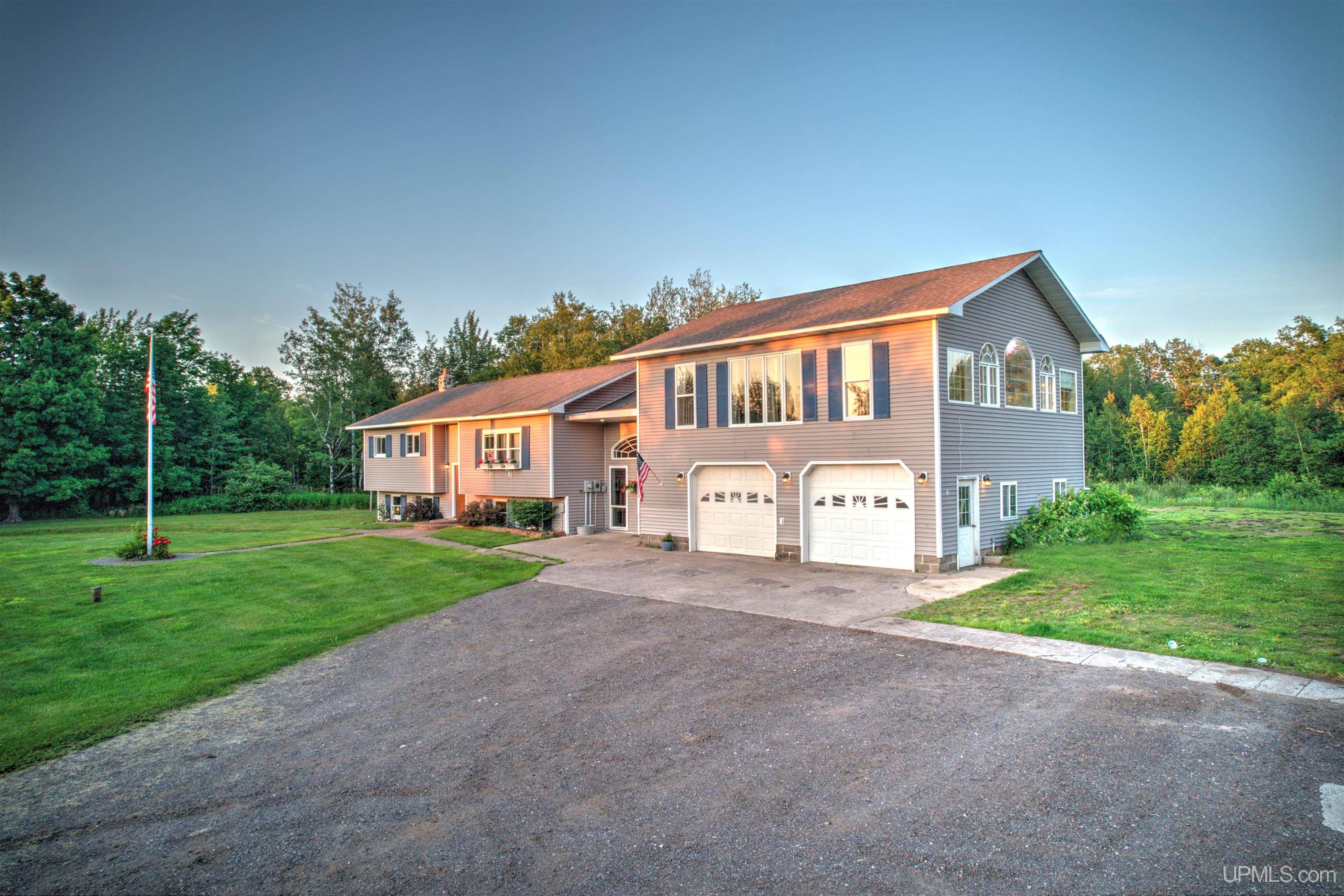 49856-rauhala-atlantic-mine-mi-mls-50147974-great-lakes-and-land
