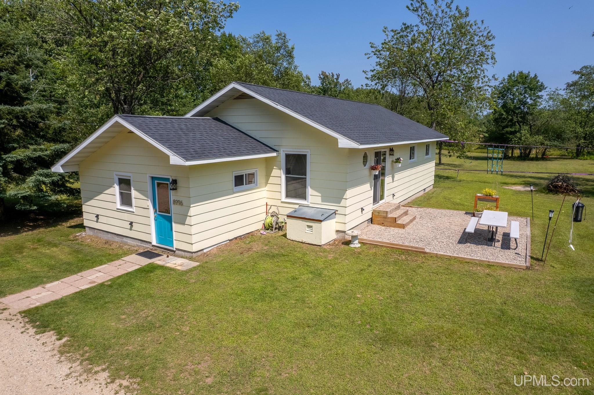 Upper Michigan Real Estate Residential MLS Search Results. Page 1 of 9