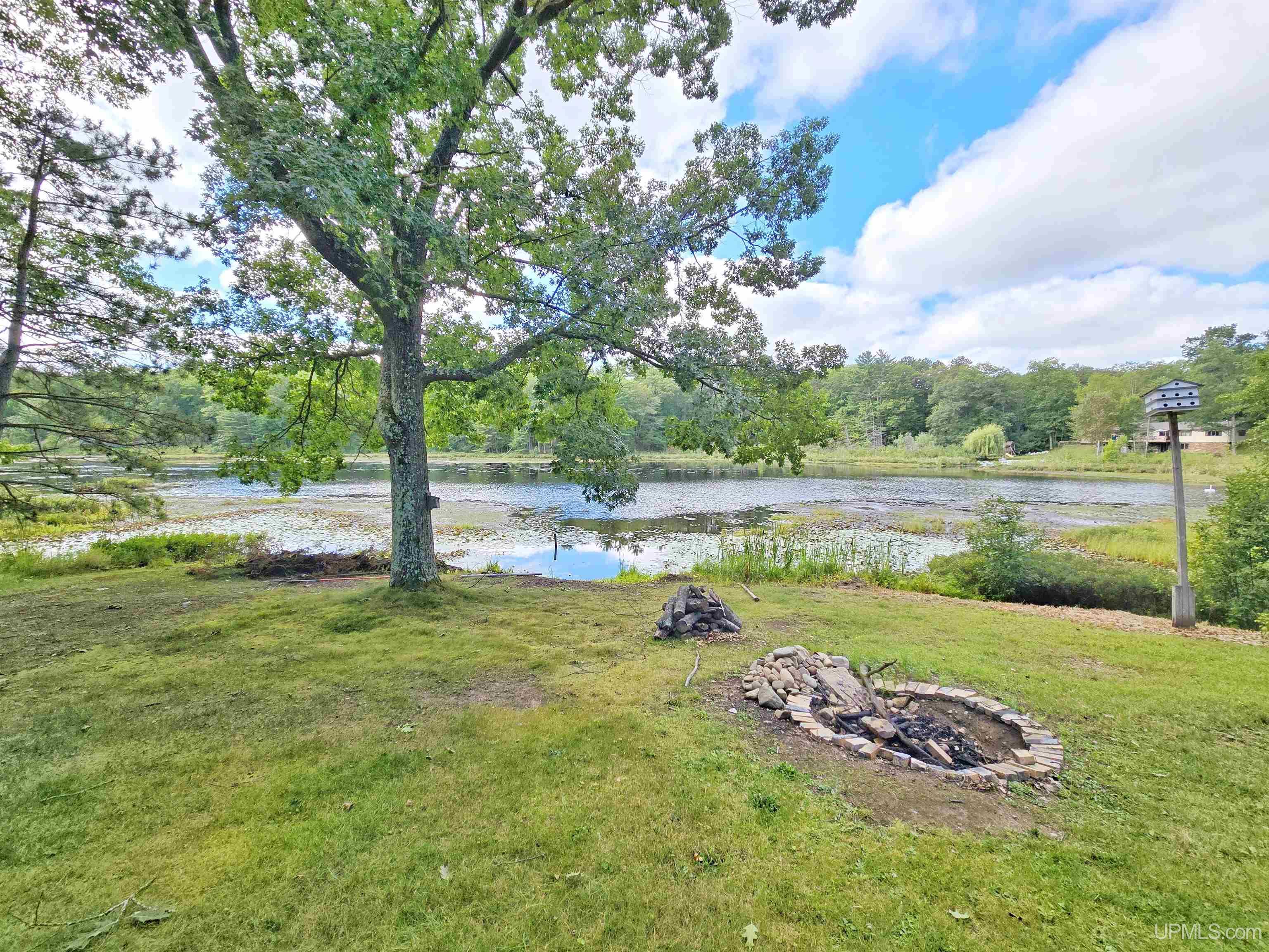 W8709 Lakeview Drive