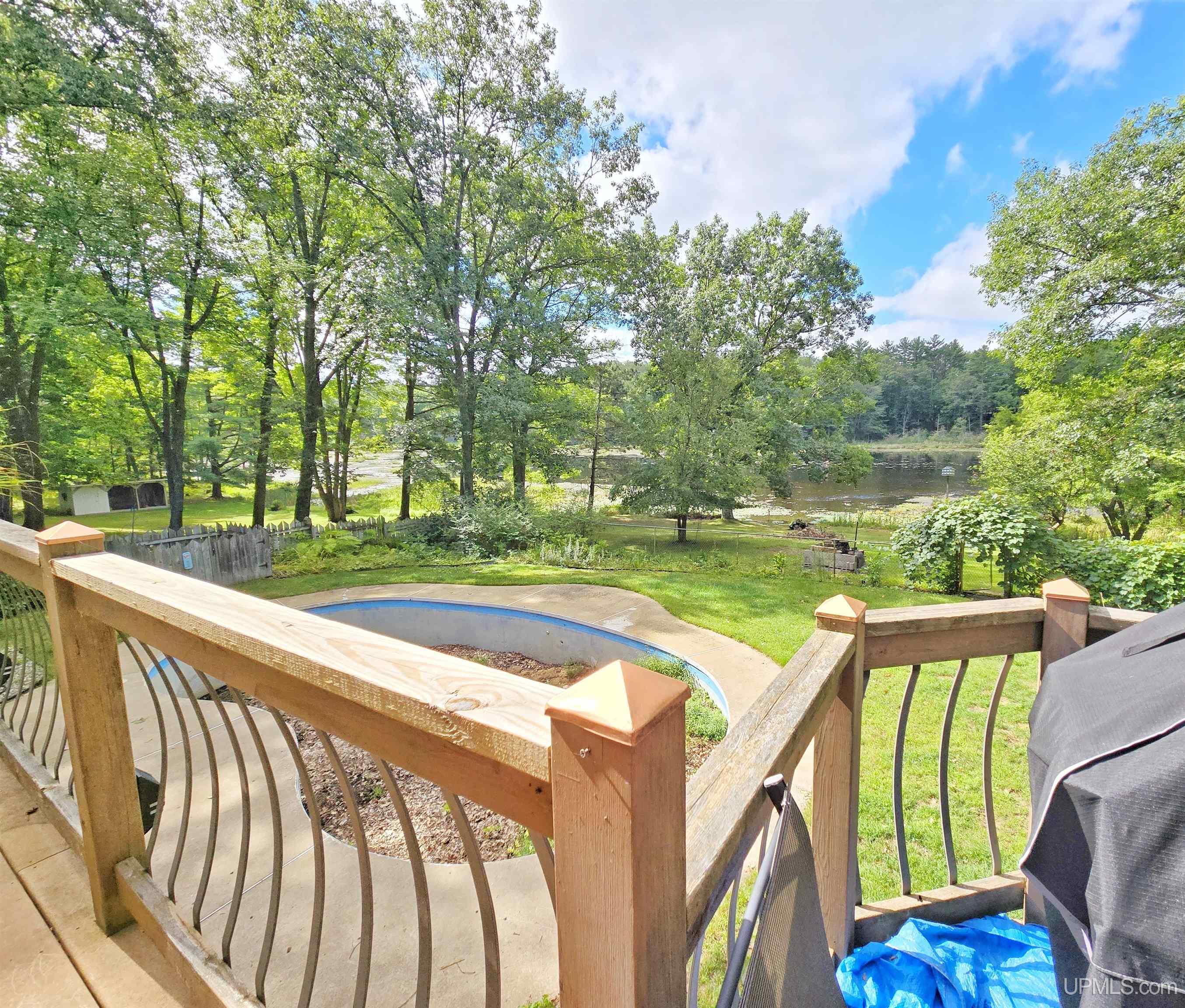 W8709 Lakeview Drive
