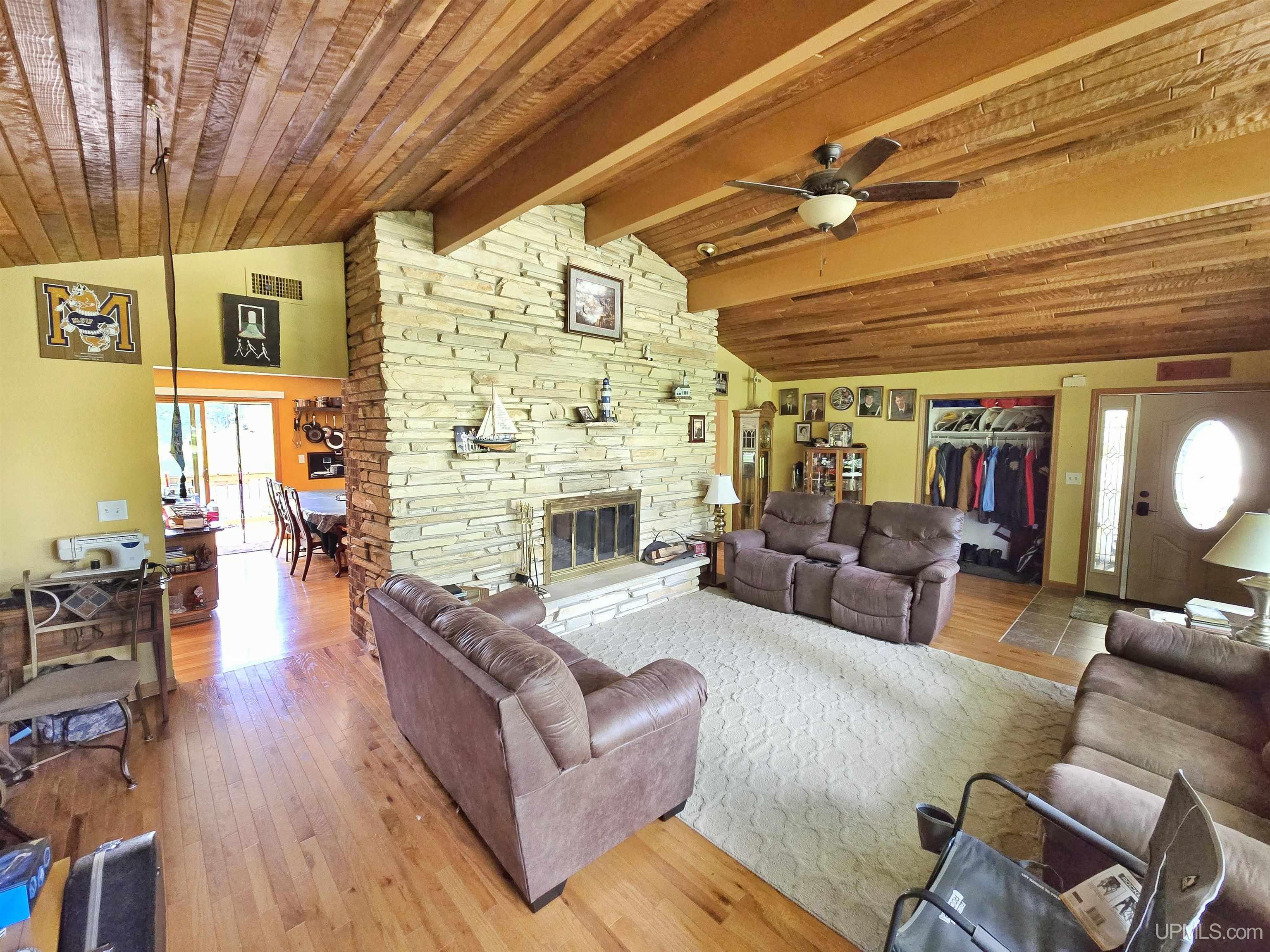 W8709 Lakeview Drive