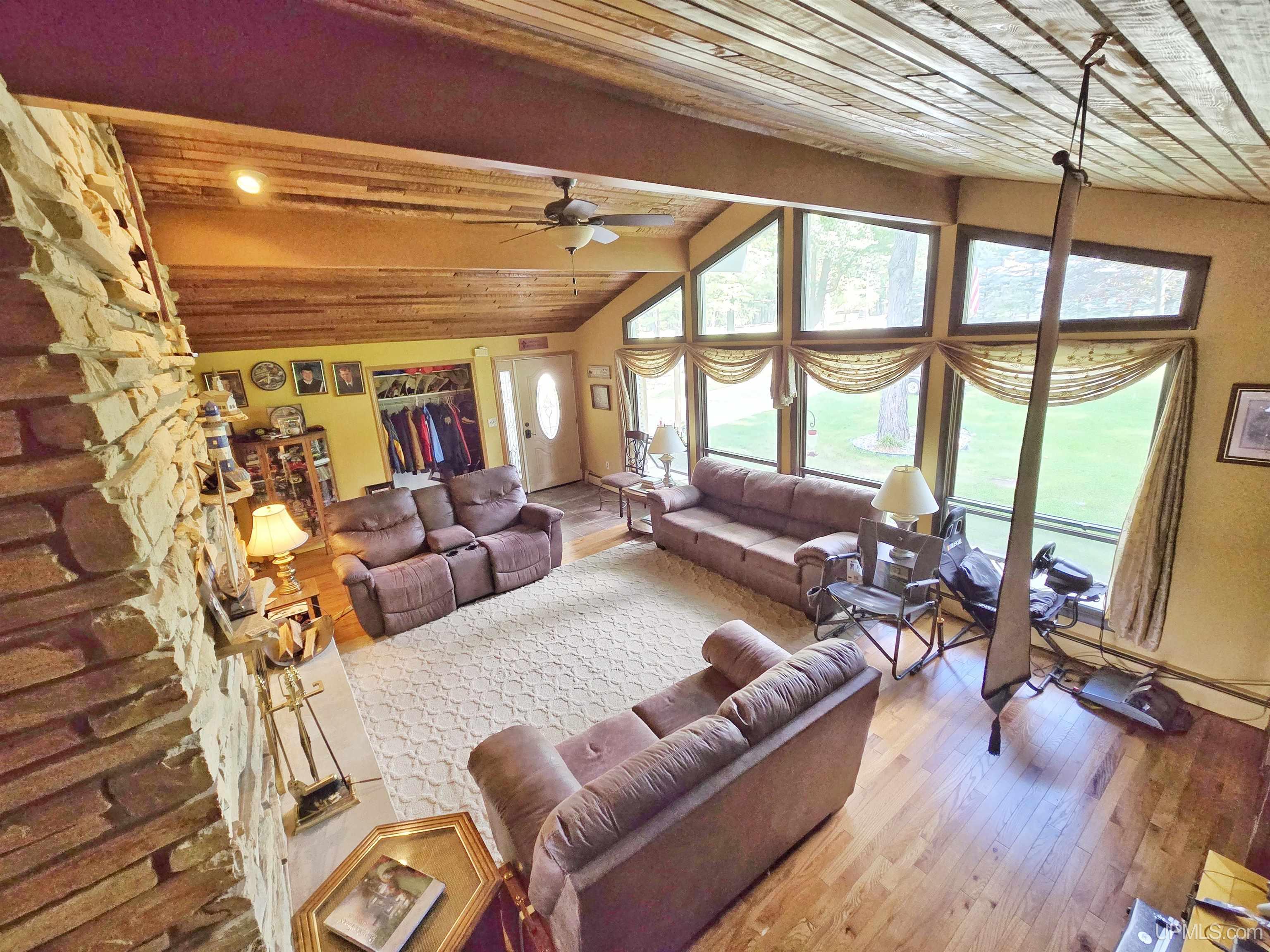 W8709 Lakeview Drive