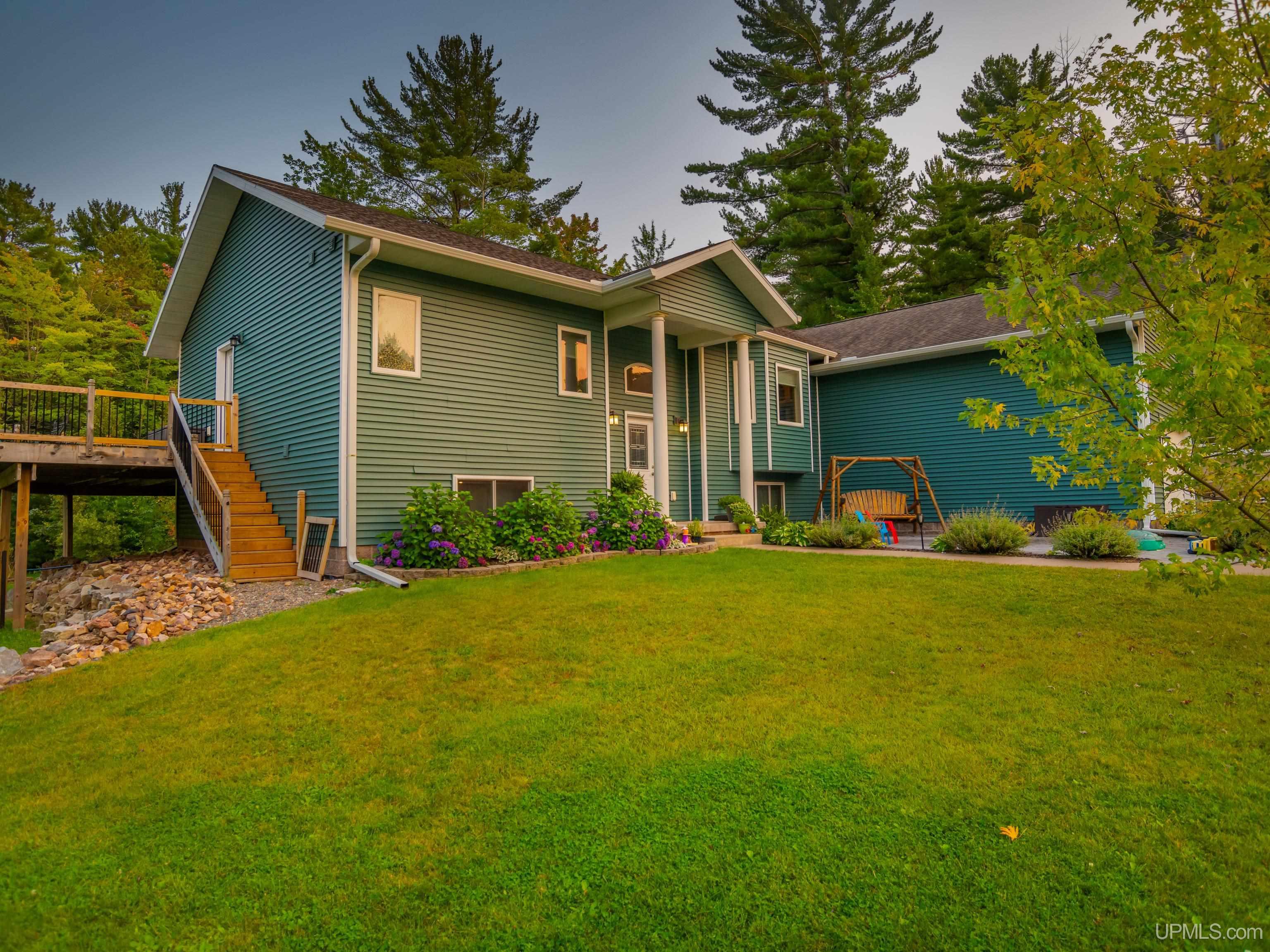 103 Windmill Marquette, MI MLS50155257 Great Lakes and Land