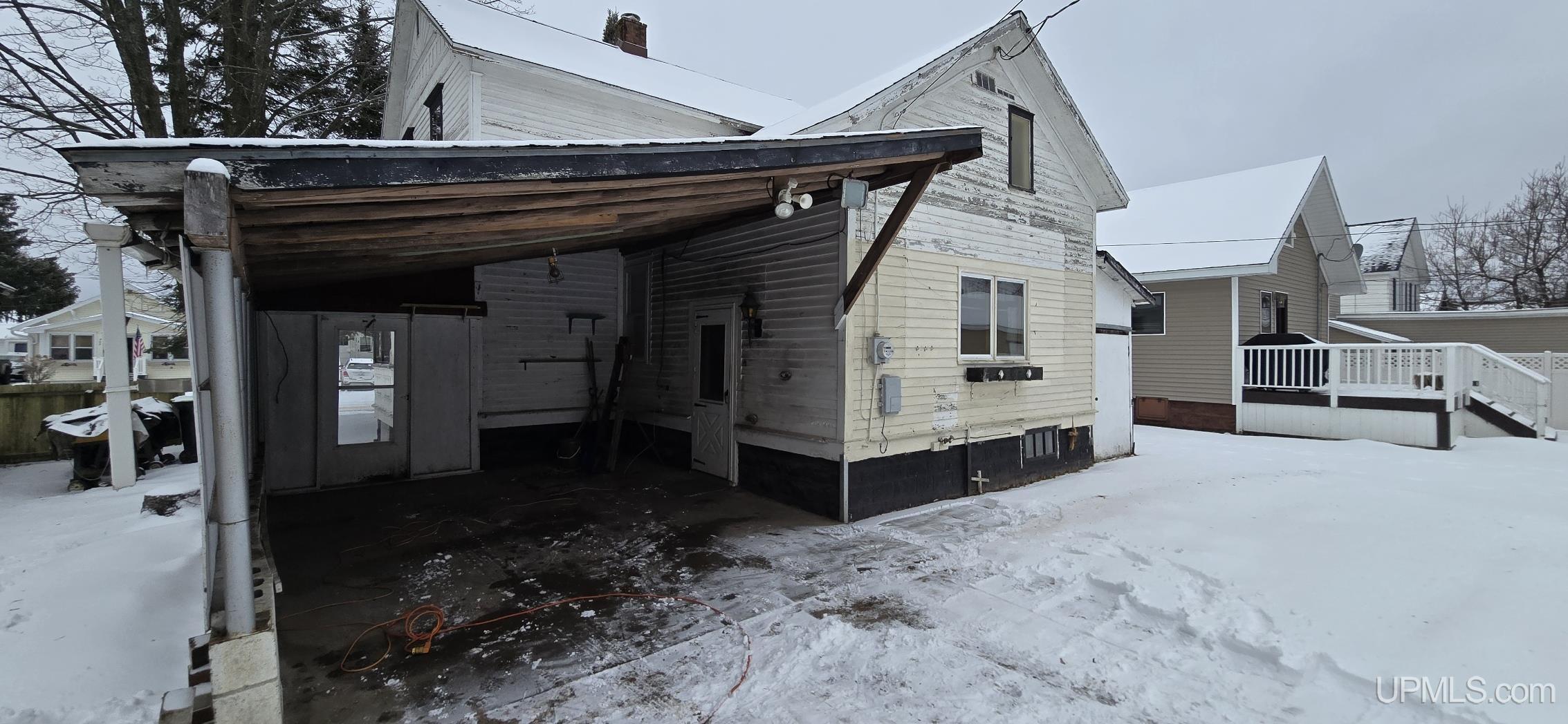 904 W A Street