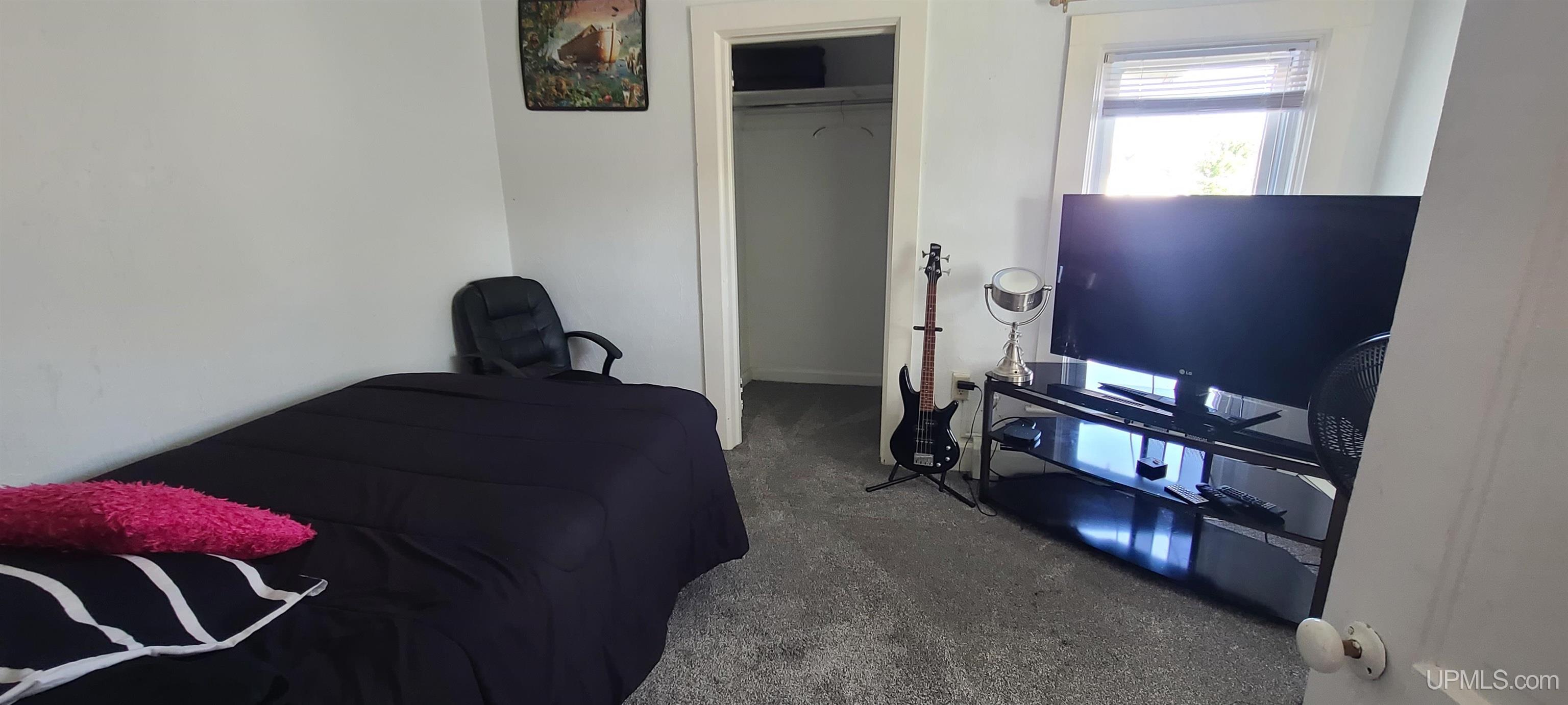 110 W E Street