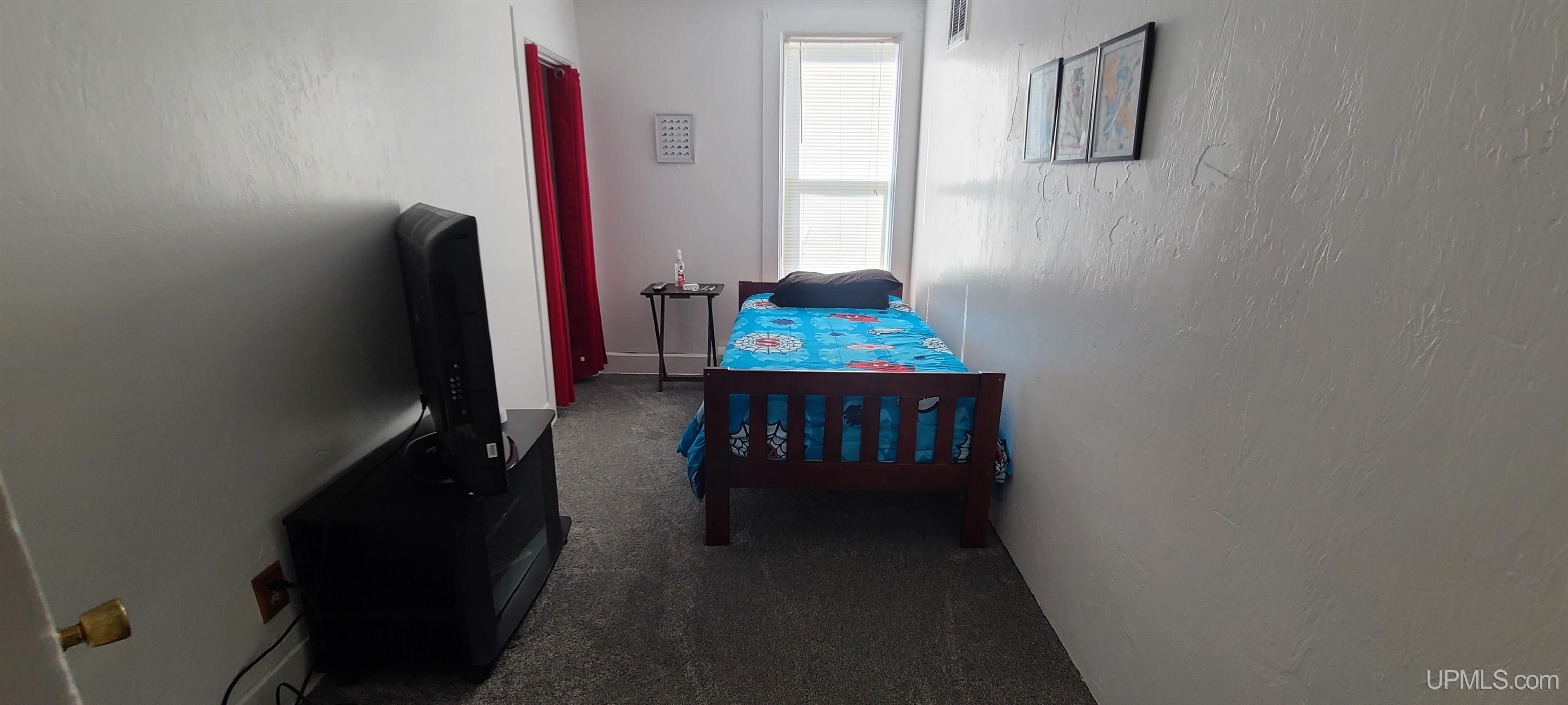 110 W E Street