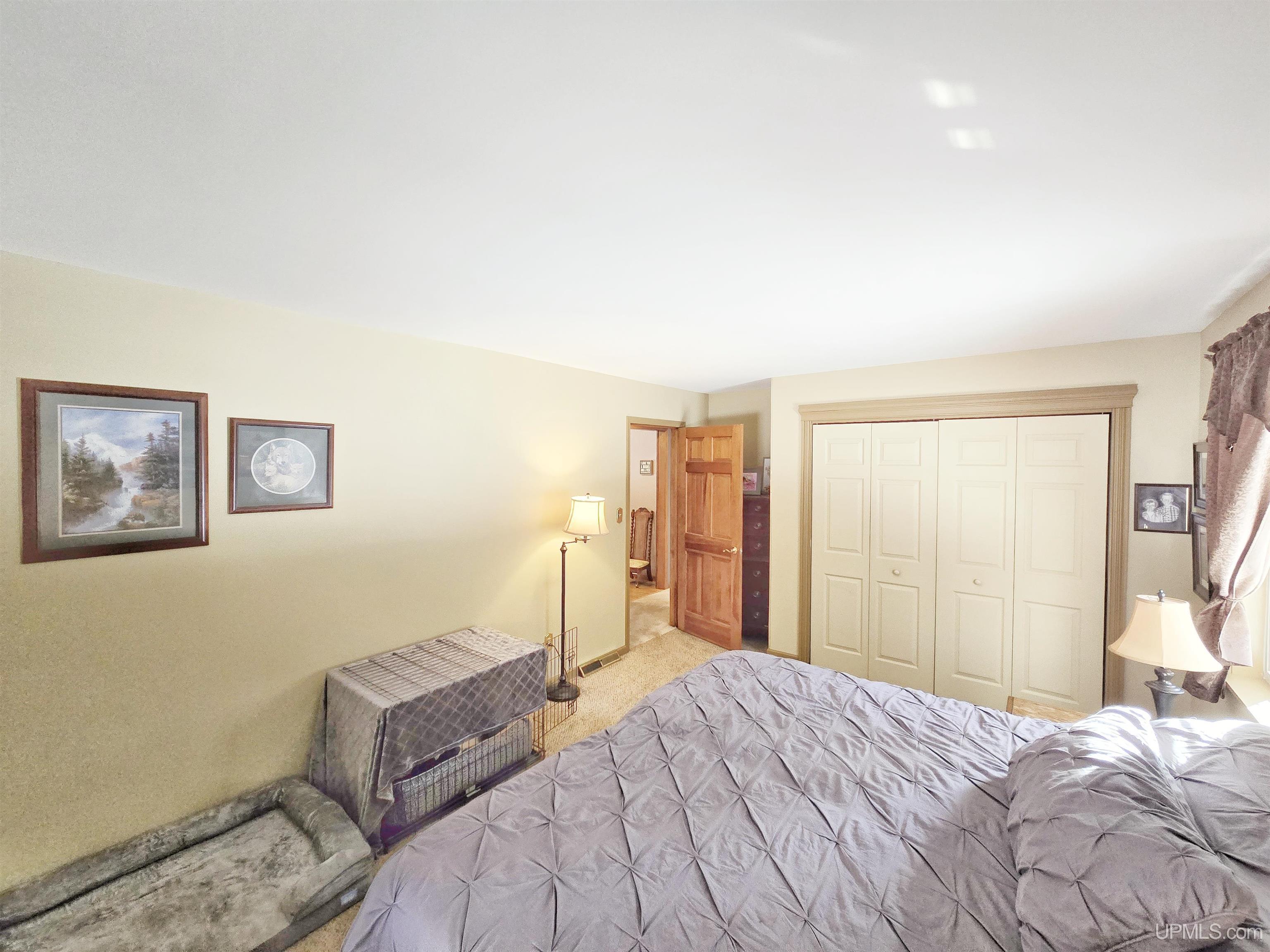 8136 Linsmeyer Lane