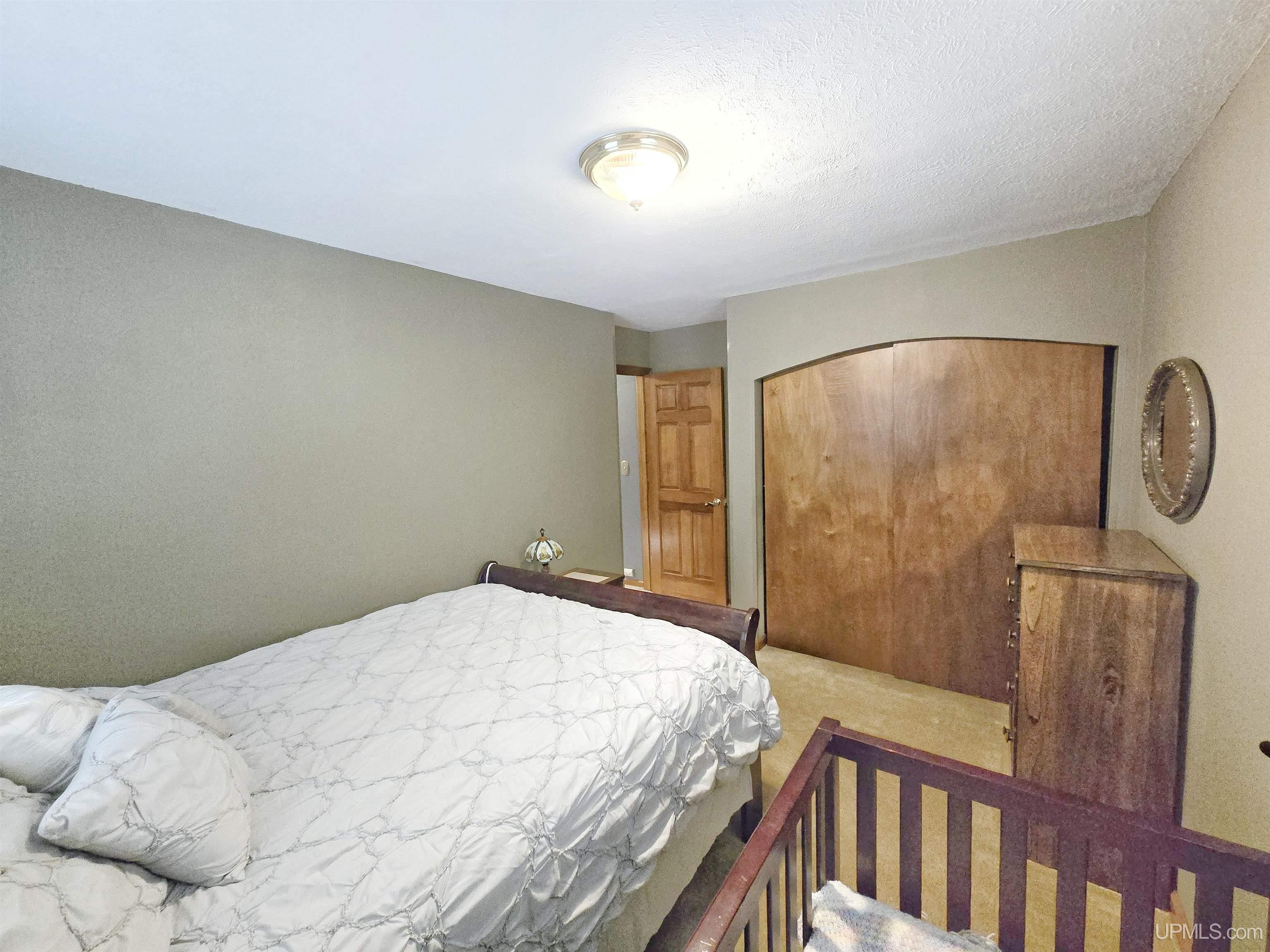 8136 Linsmeyer Lane