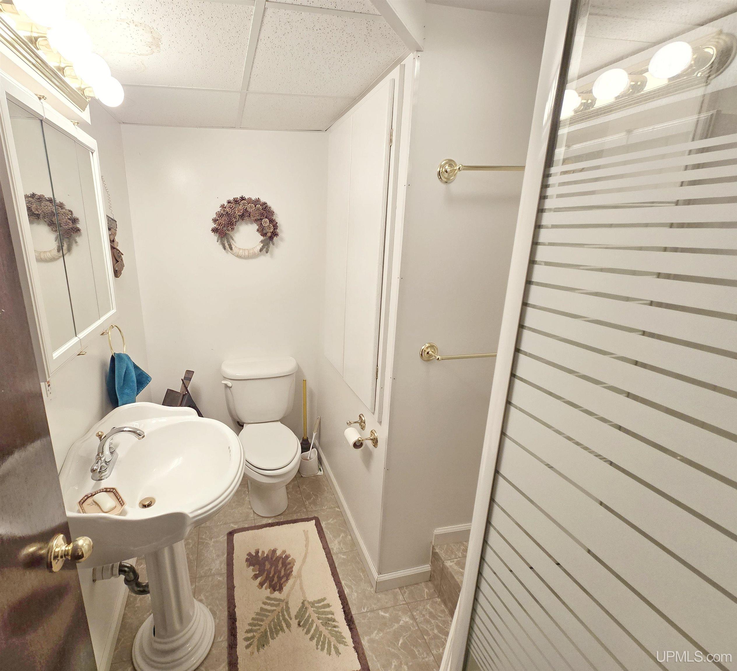 8136 Linsmeyer Lane