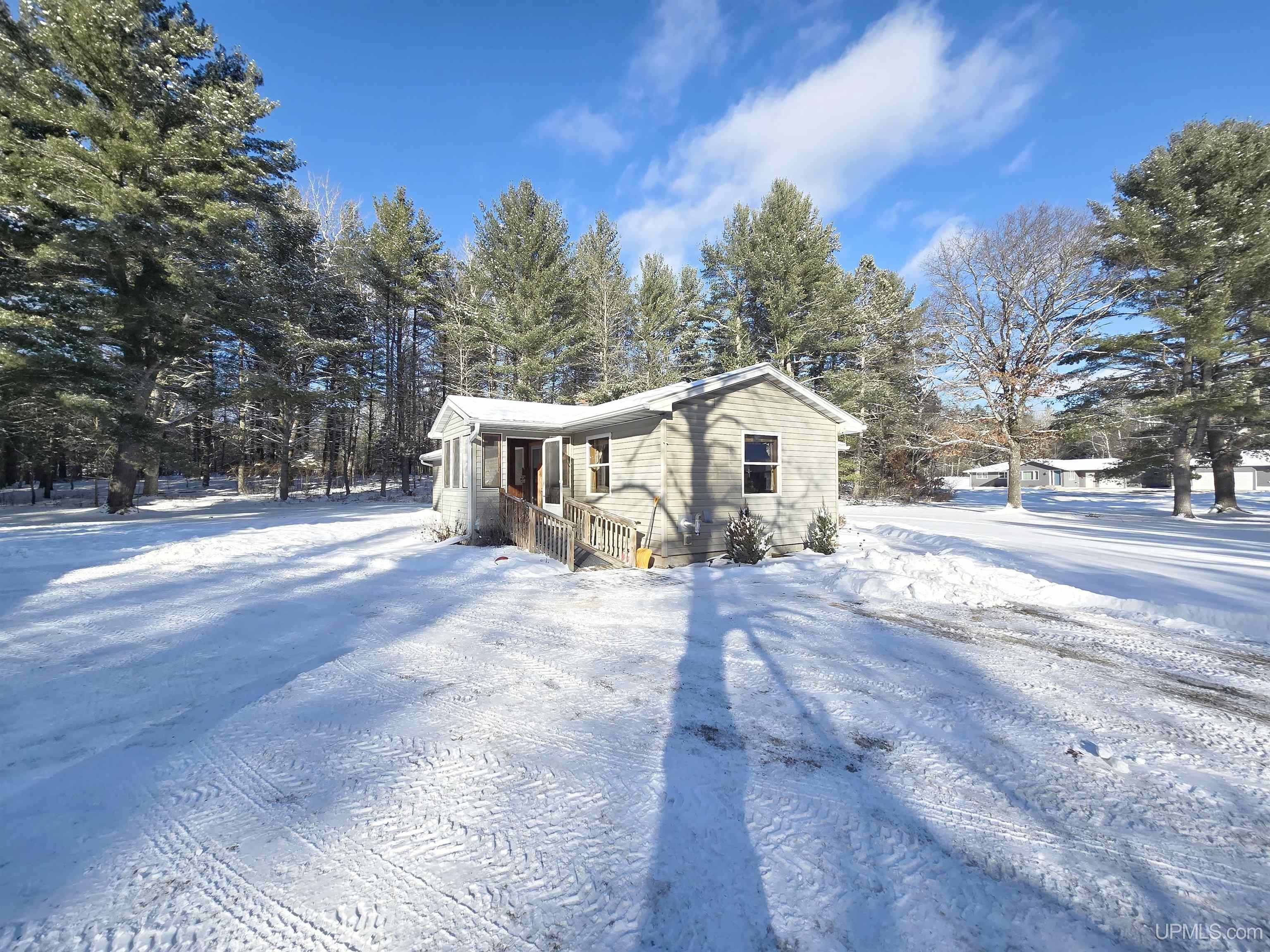 8136 Linsmeyer Lane
