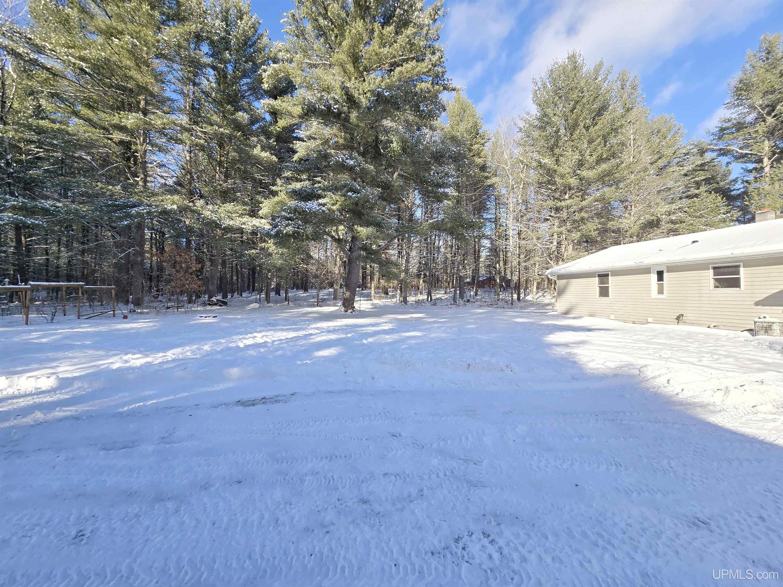 8136 Linsmeyer Lane