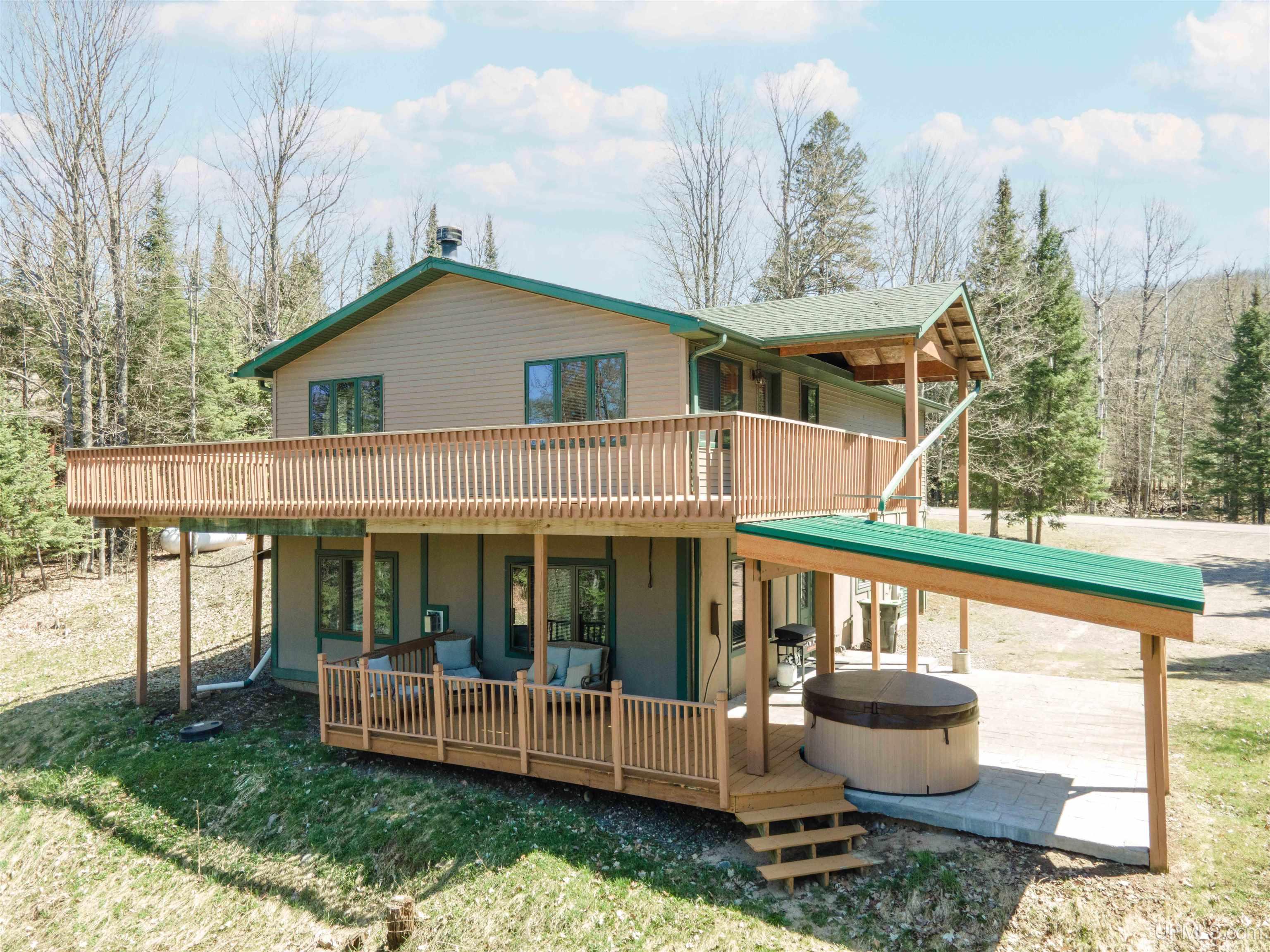 126 Big Bear Road UNIT 2, Iron River, MI, 49935-7862