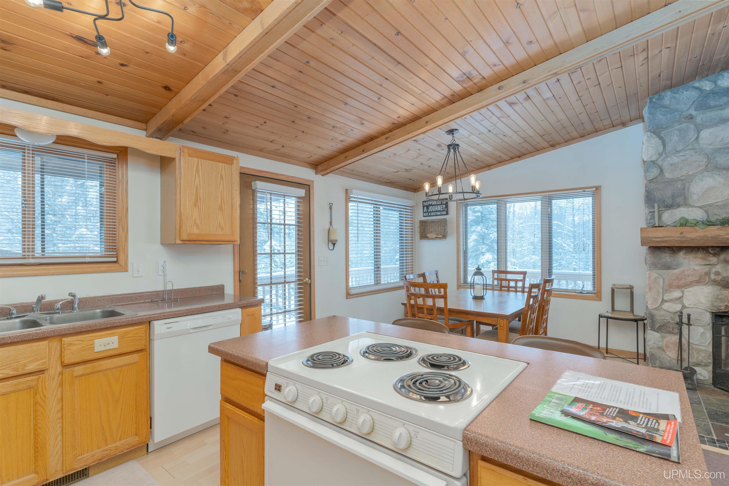 126 Big Bear Road UNIT 2, Iron River, MI, 49935-7862