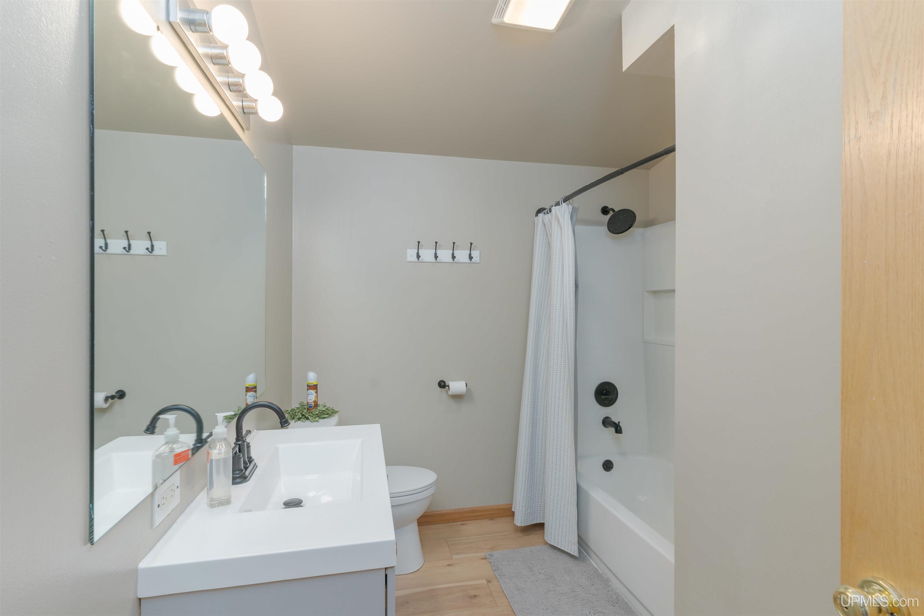 126 Big Bear Road UNIT 2, Iron River, MI, 49935-7862