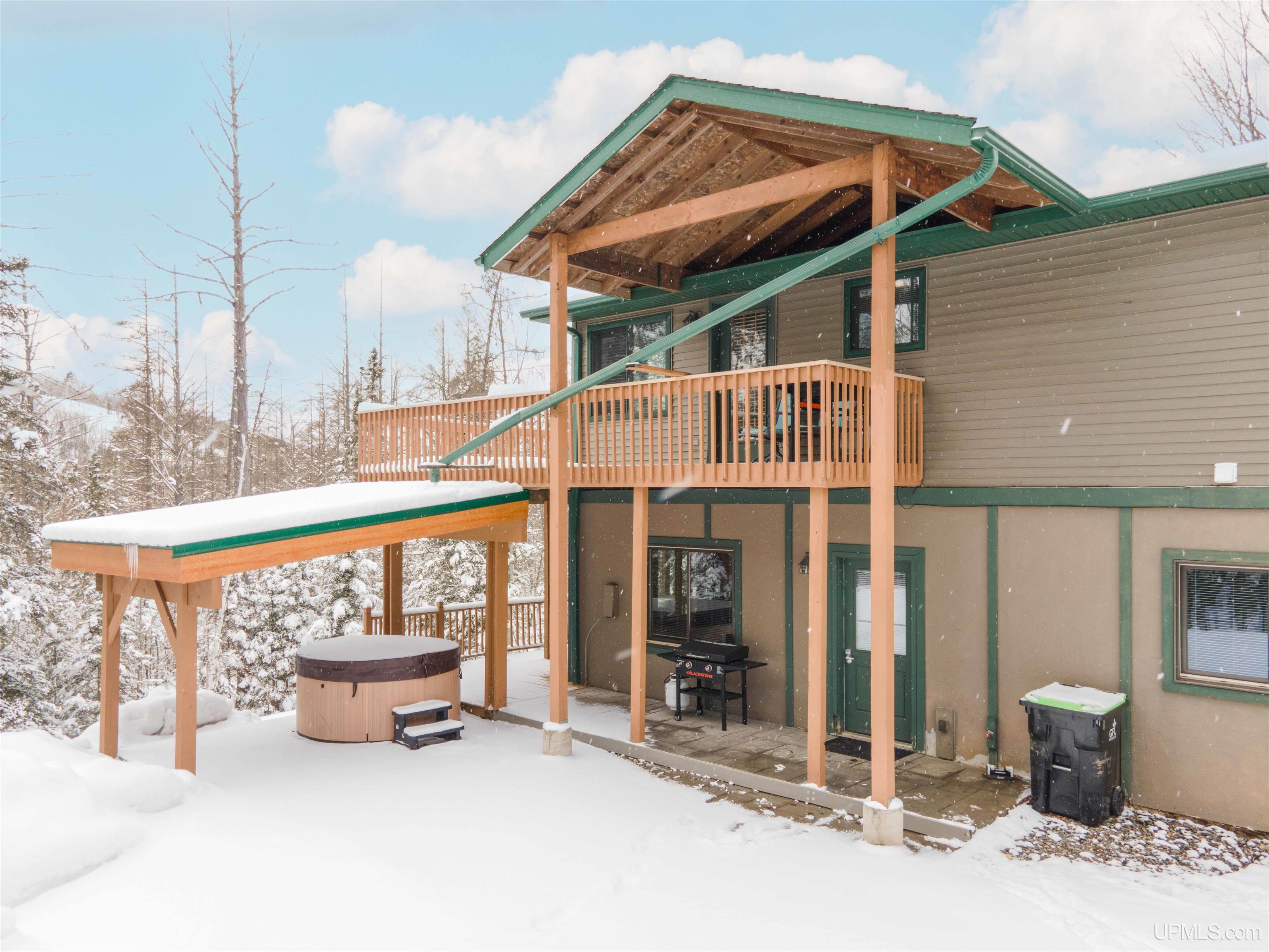 126 Big Bear Road UNIT 2, Iron River, MI, 49935-7862