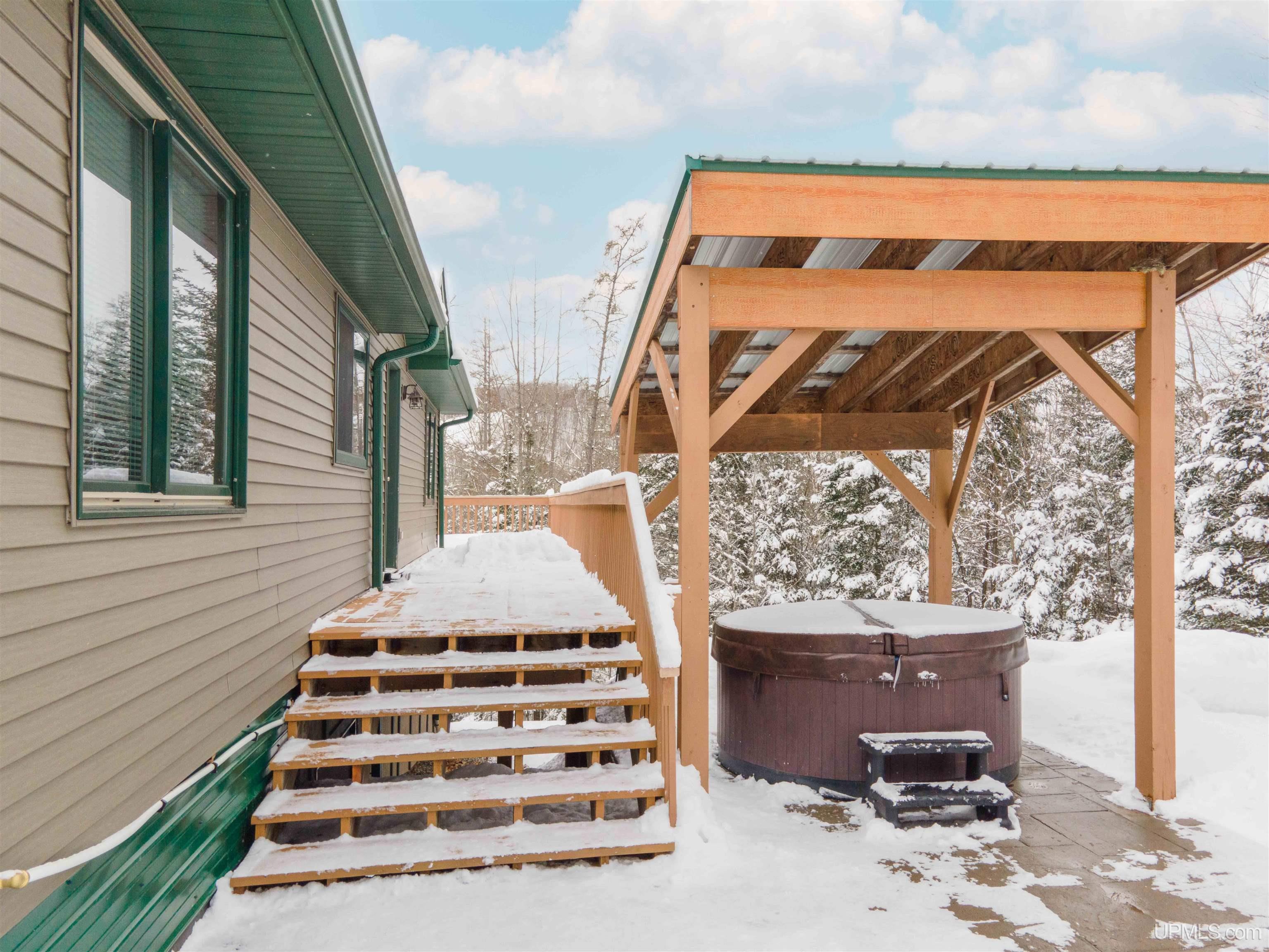 126 Big Bear Road UNIT 2, Iron River, MI, 49935-7862