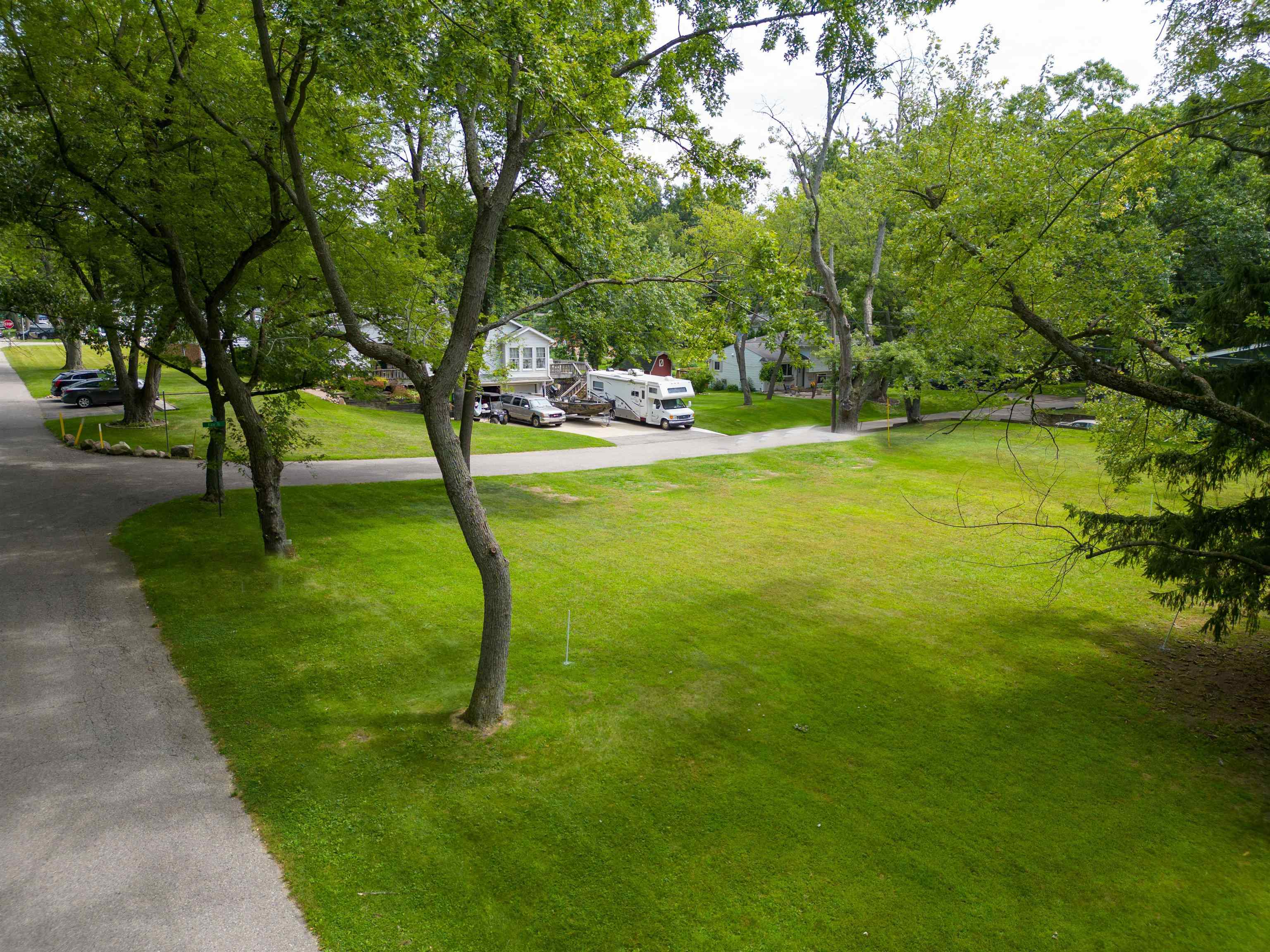 Homes for sale in Oakland, MI | 7381 Crestmore St, Oakland, MI 48323 | MLS# 58050171502