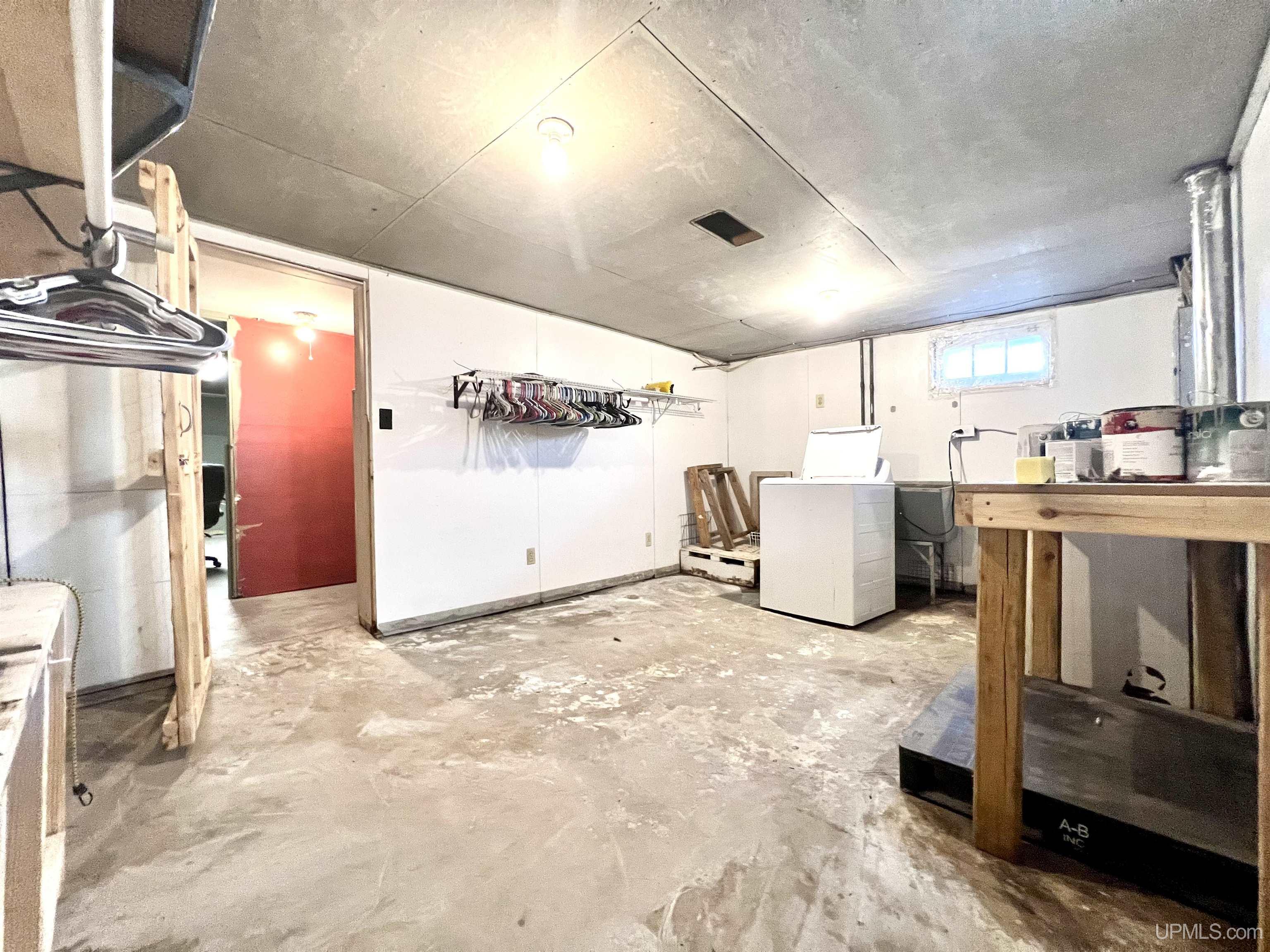 N1735 Spring Street