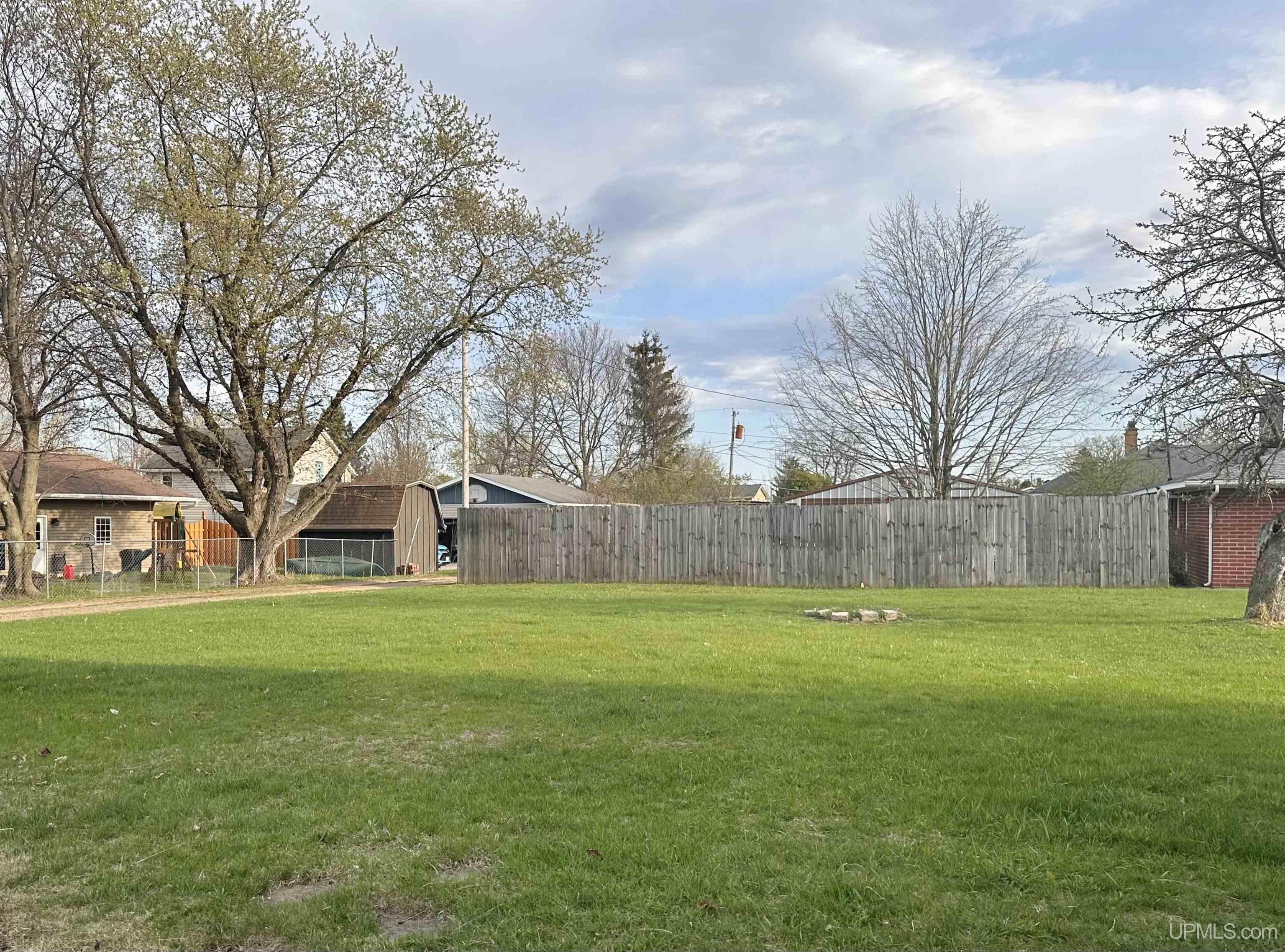 1038 Quinnesec Avenue