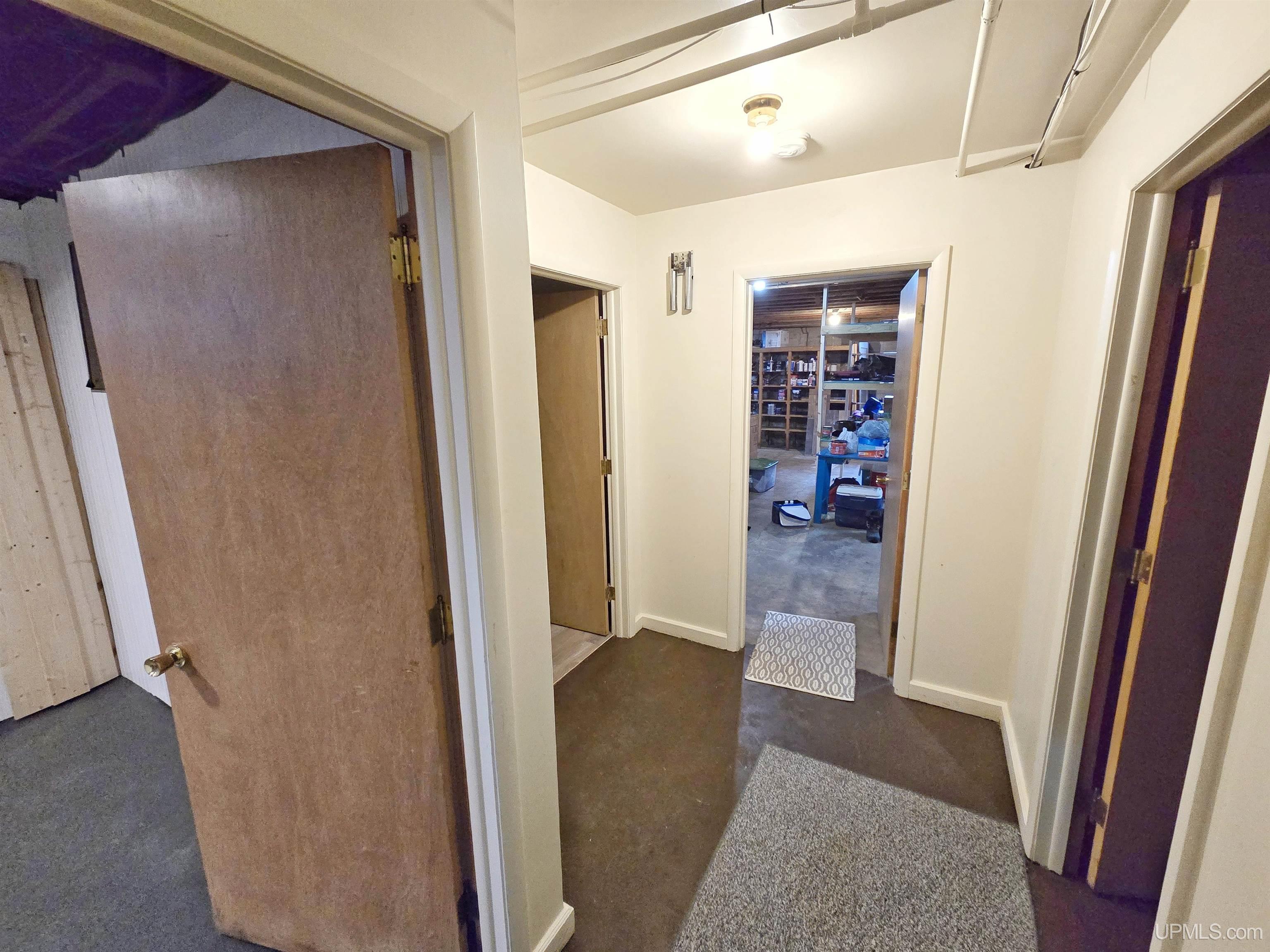 1400 W B Street