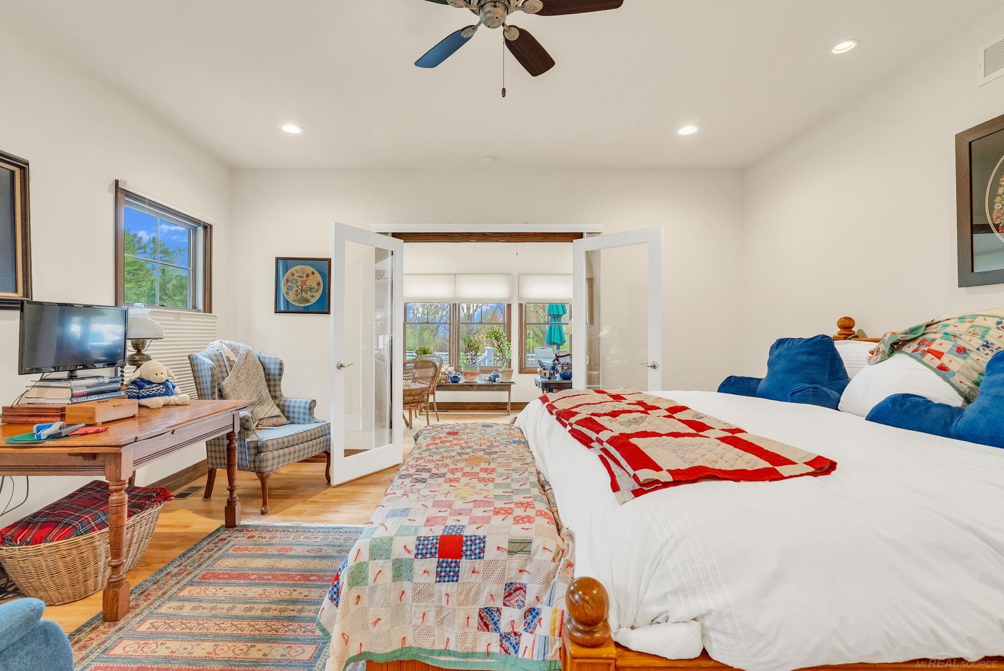 3905 Lakeshore Road, Lexington, MI, 48450