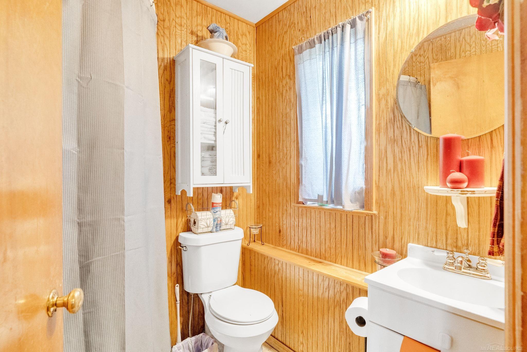 8941 & 8943 Lakeshore Road, Lexington, MI, 48450