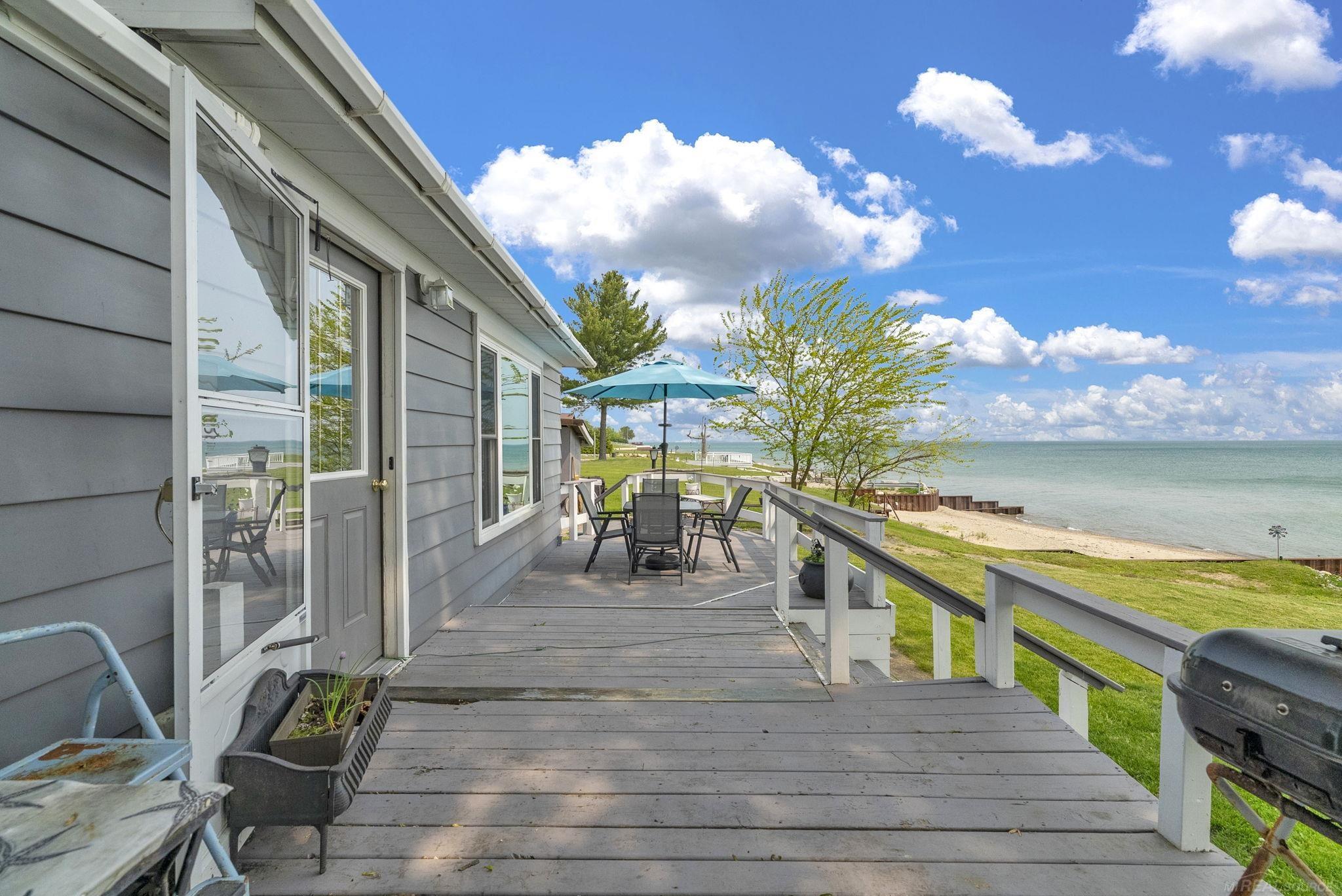 8941 & 8943 Lakeshore Road, Lexington, MI, 48450