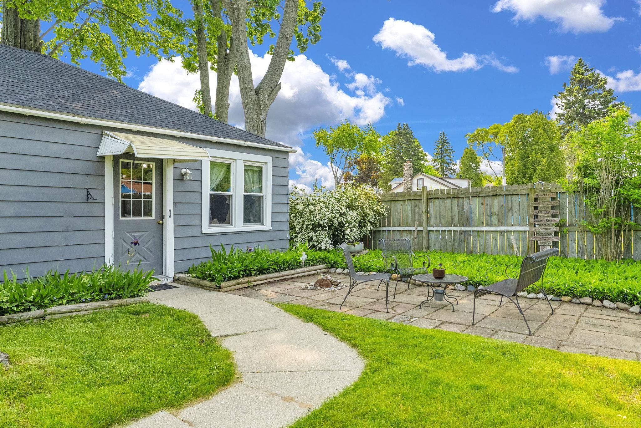 8941 & 8943 Lakeshore Road, Lexington, MI, 48450