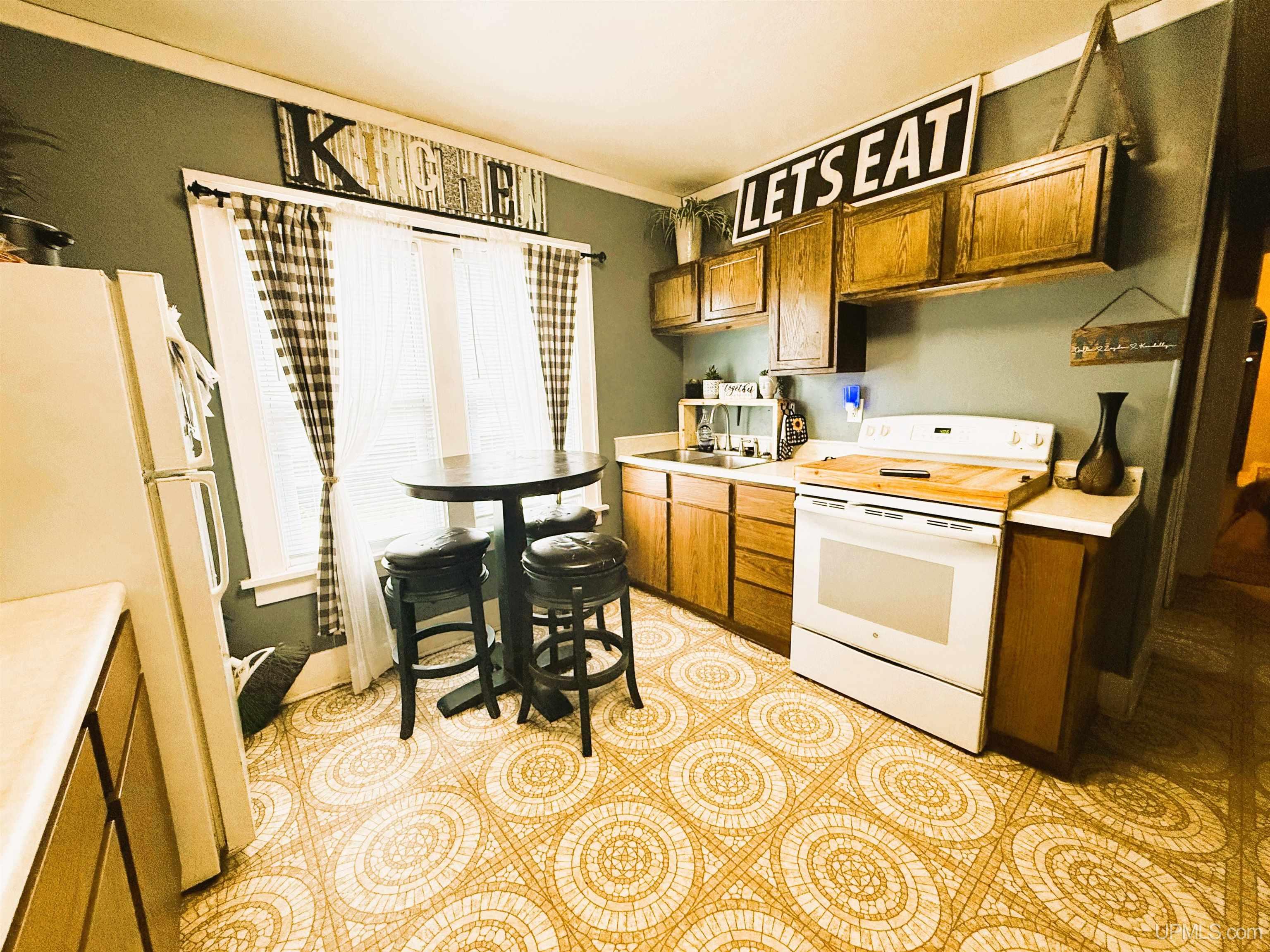 212 Iron Street UNIT 4, Norway, MI, 49870