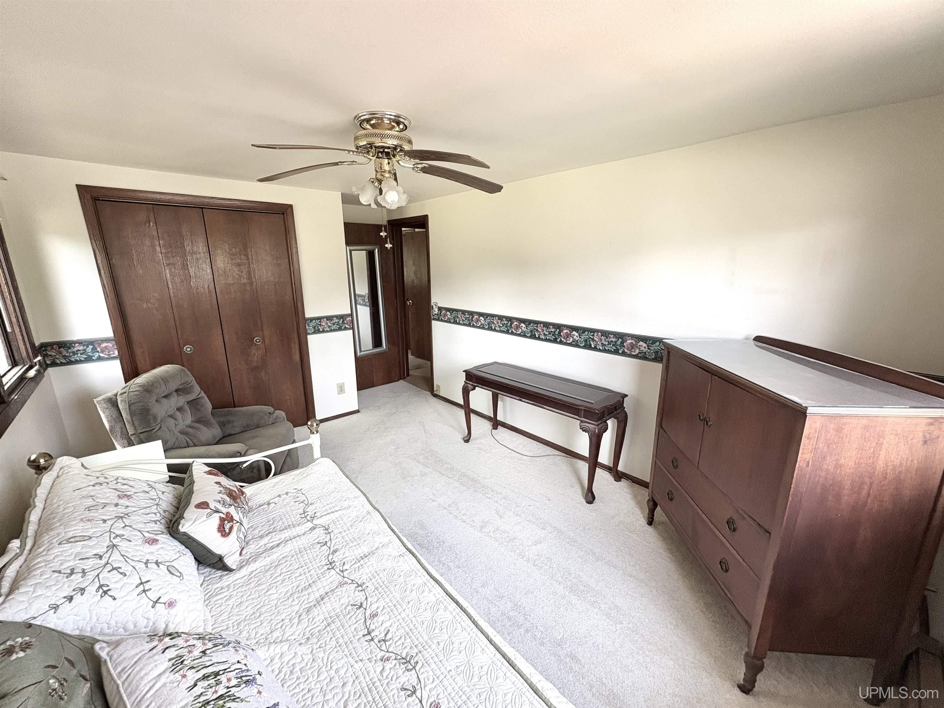 901 Colleen Circle Drive