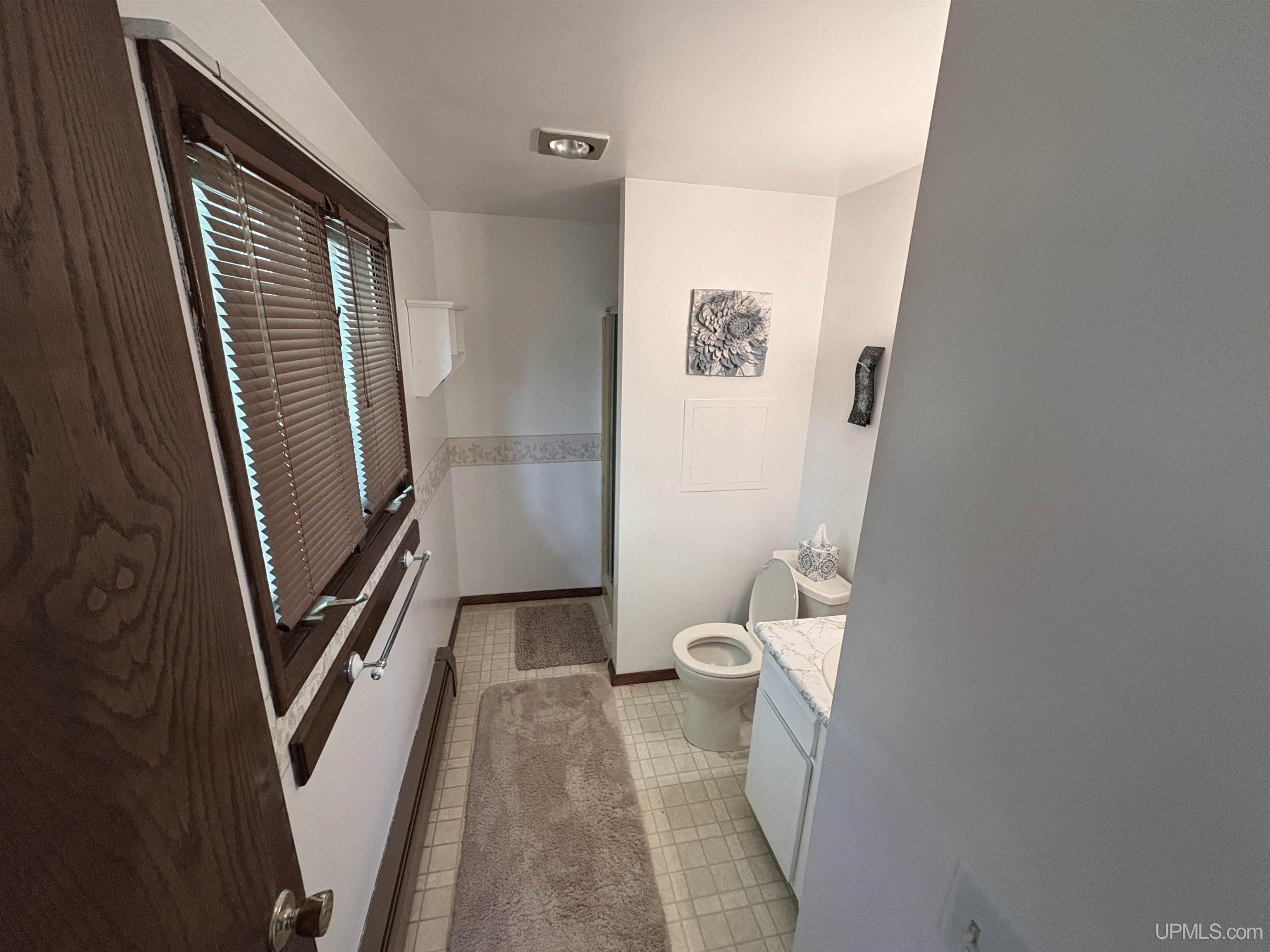 901 Colleen Circle Drive