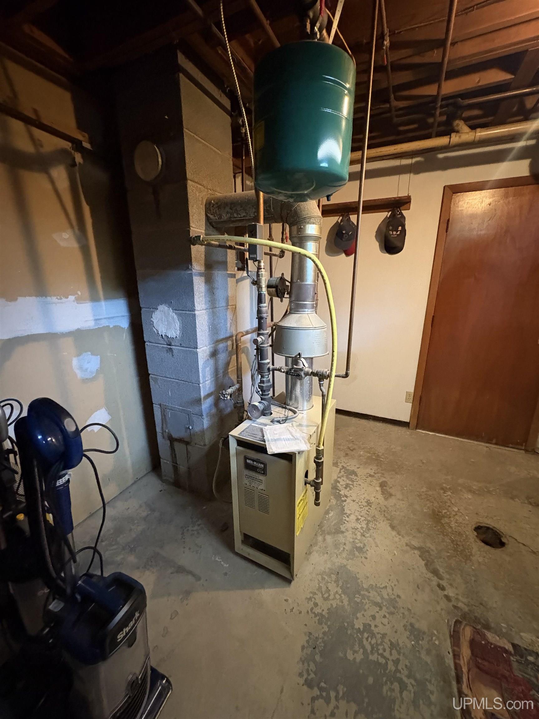 901 Colleen Circle Drive